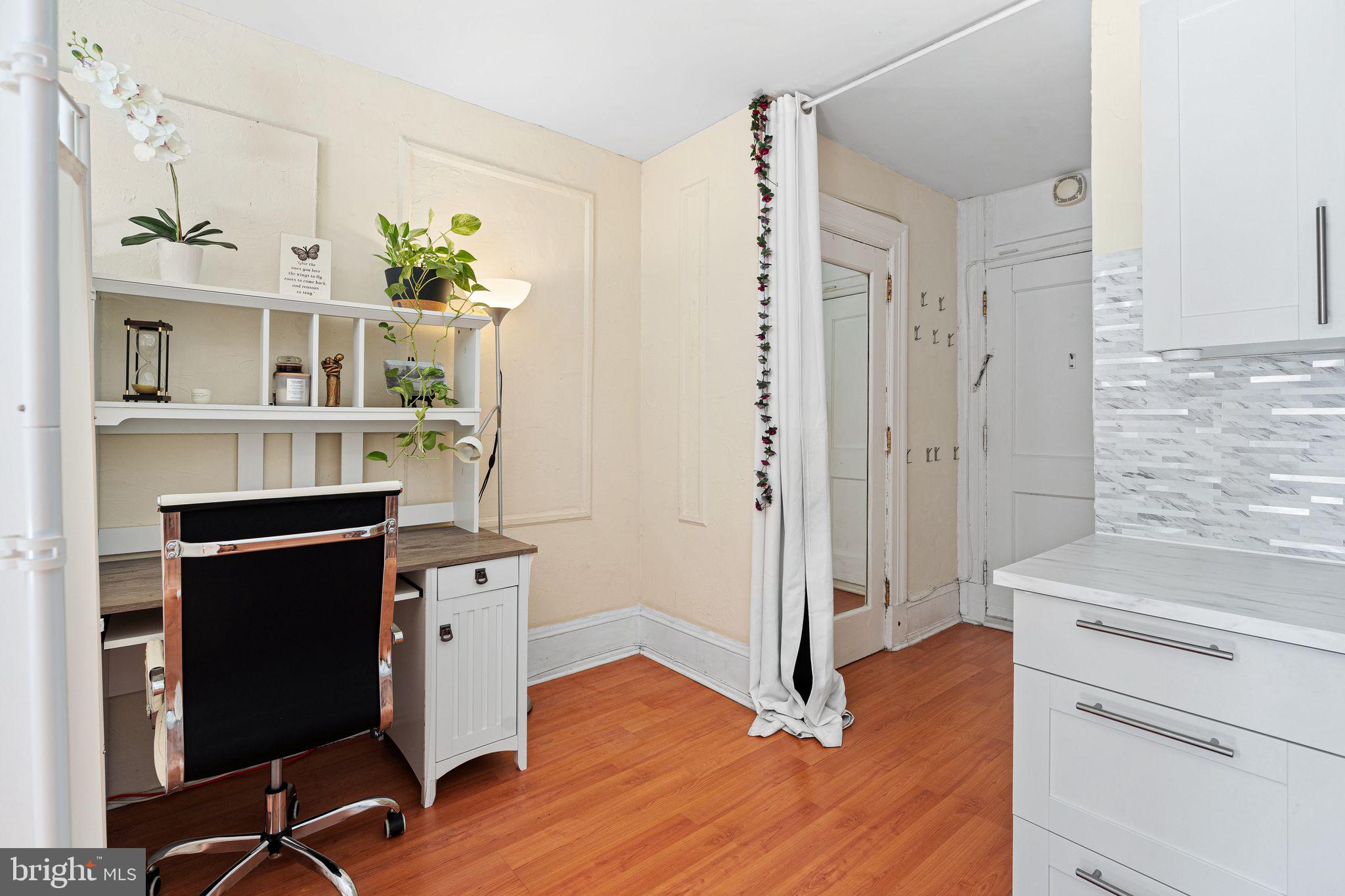 AVENUE OF THE ARTS - Residential