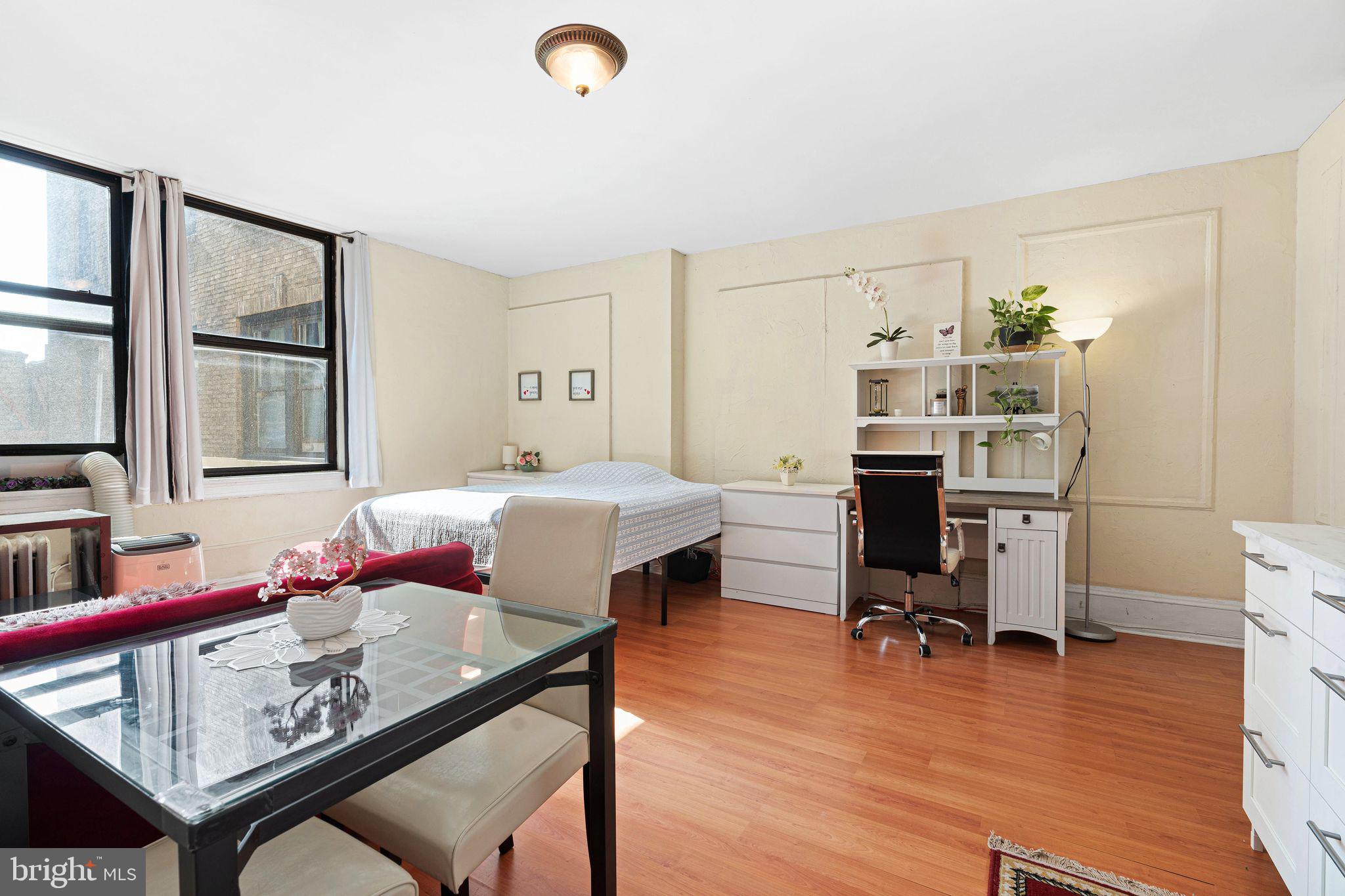 AVENUE OF THE ARTS - Residential