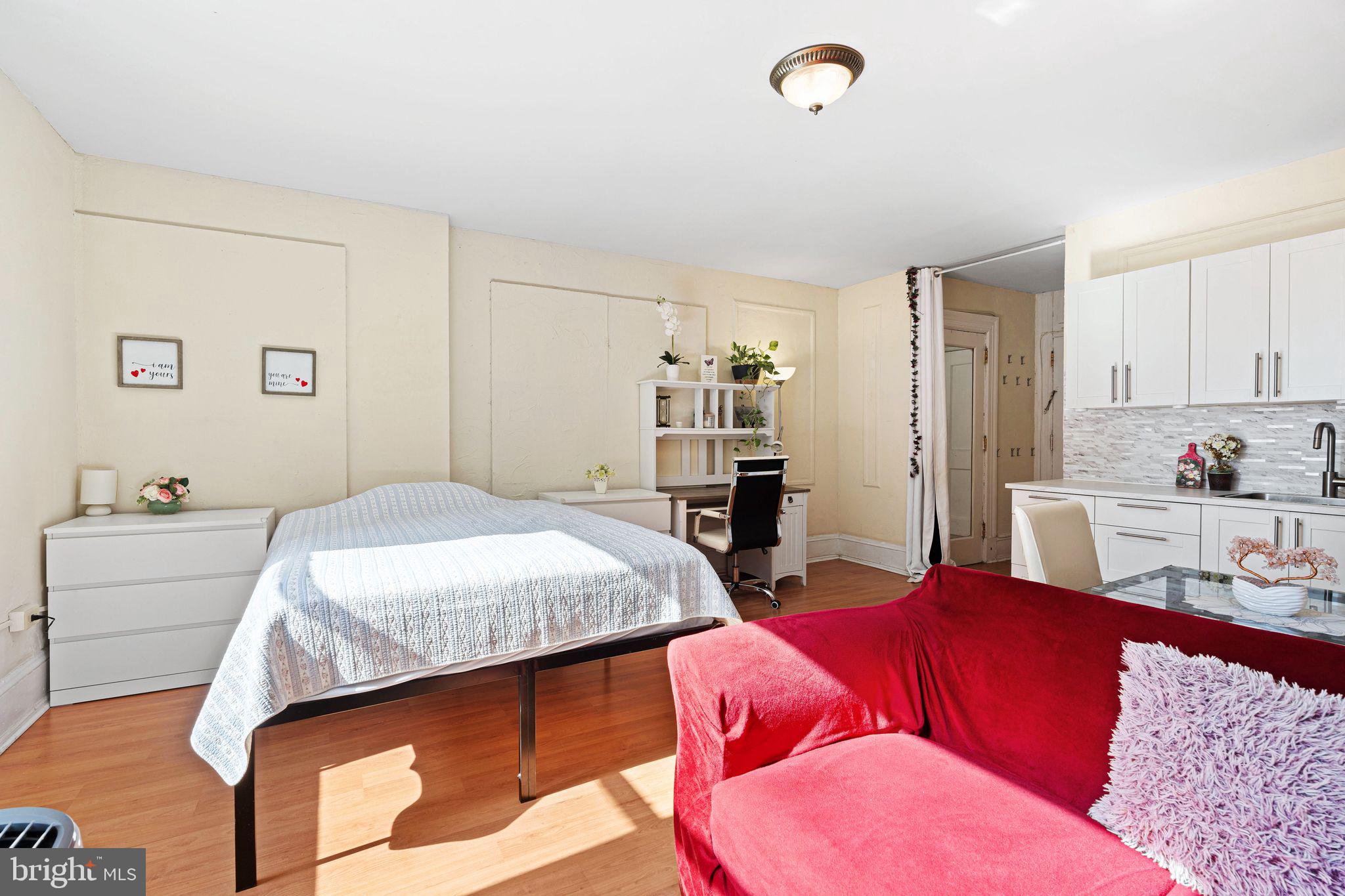 AVENUE OF THE ARTS - Residential