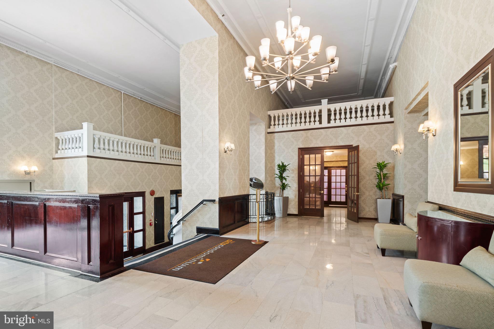 AVENUE OF THE ARTS - Residential