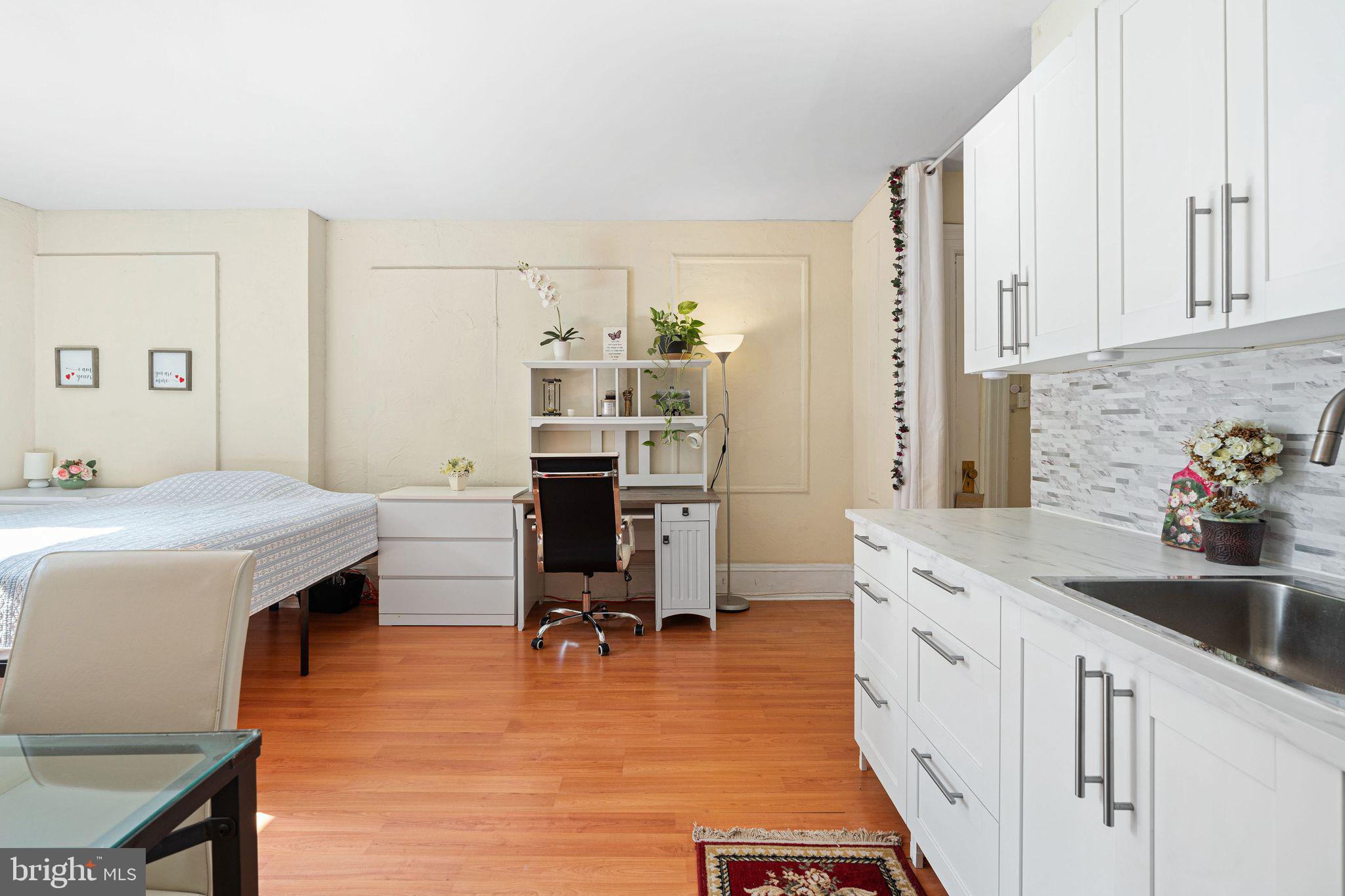 1324 LOCUST STREET 331