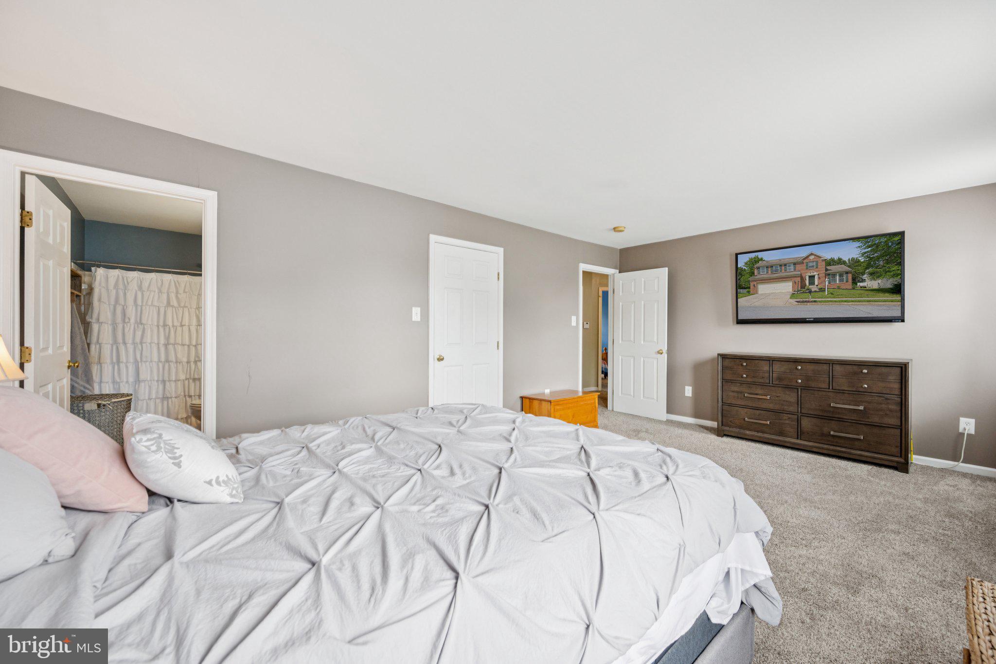 FIELDS OF NOTTINGHAM - Residential