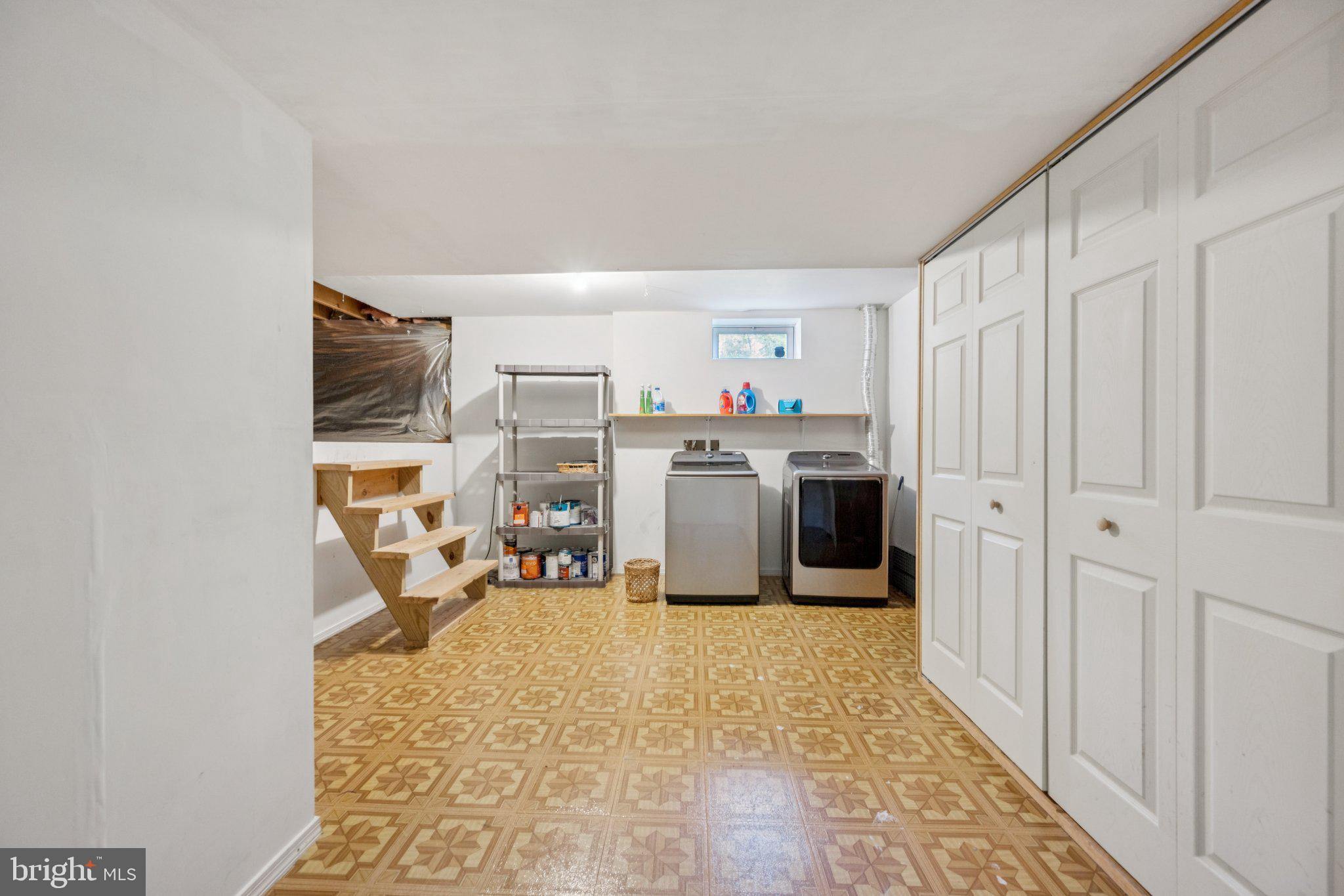 FIELDS OF NOTTINGHAM - Residential