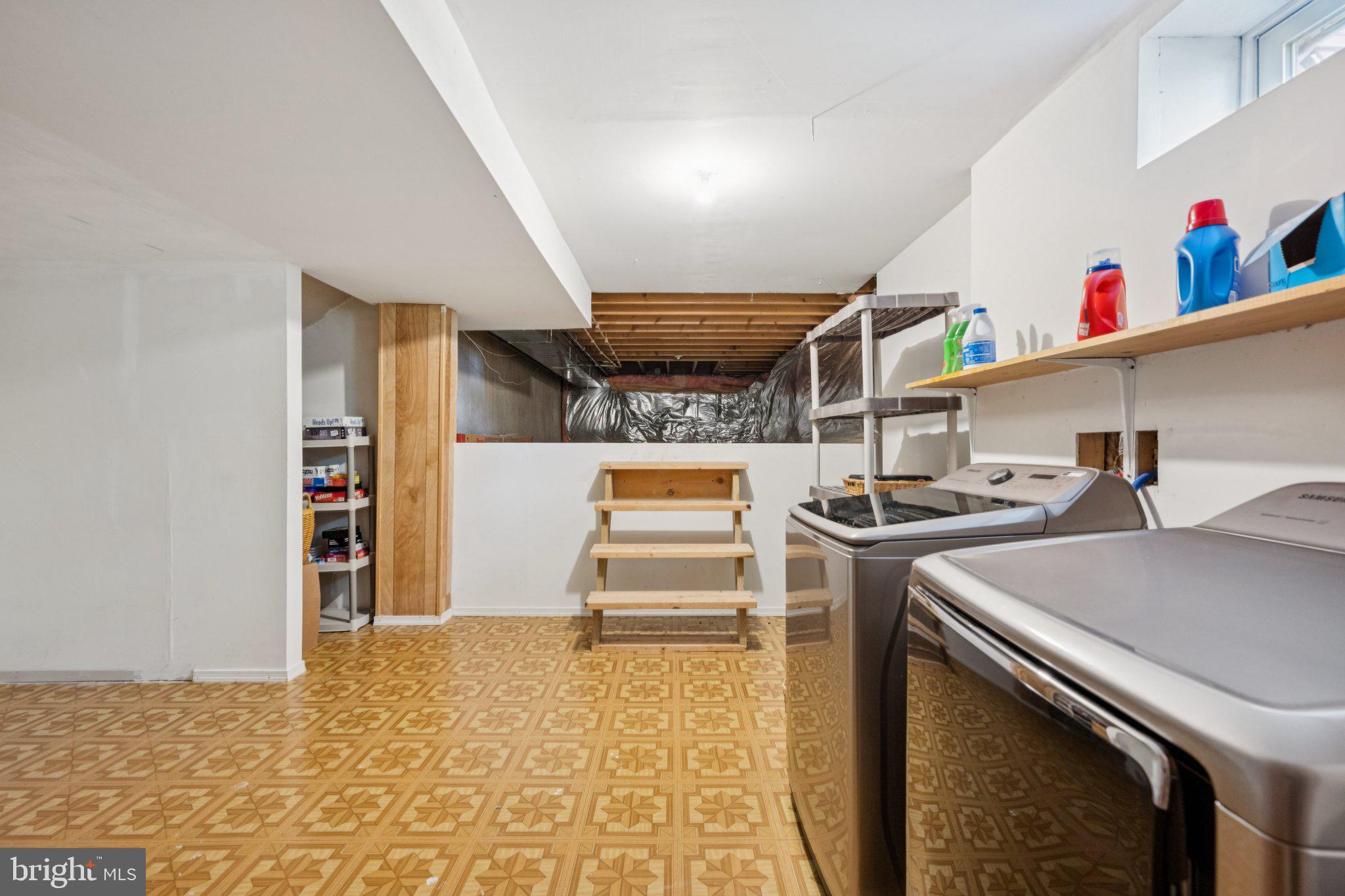 FIELDS OF NOTTINGHAM - Residential