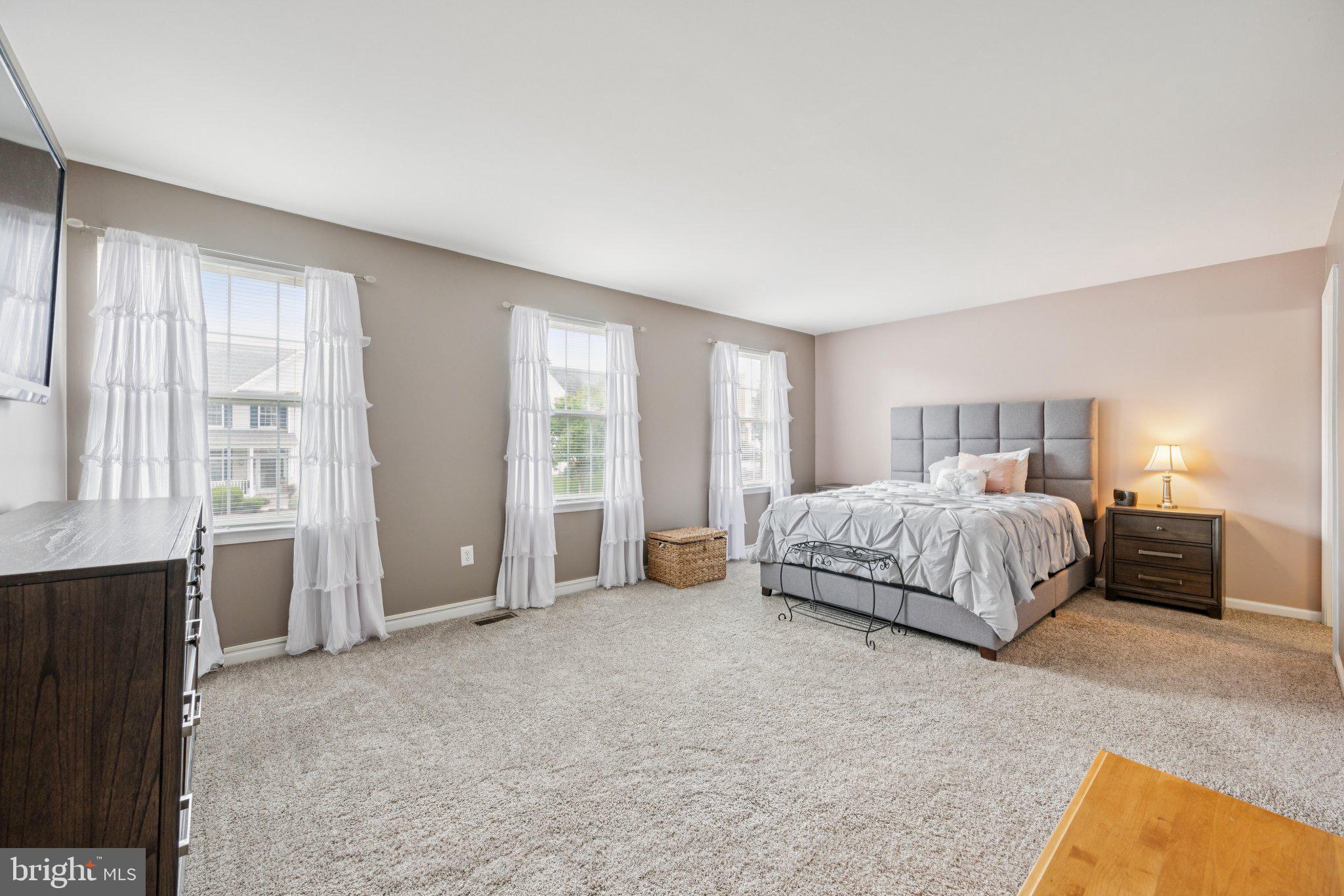 FIELDS OF NOTTINGHAM - Residential