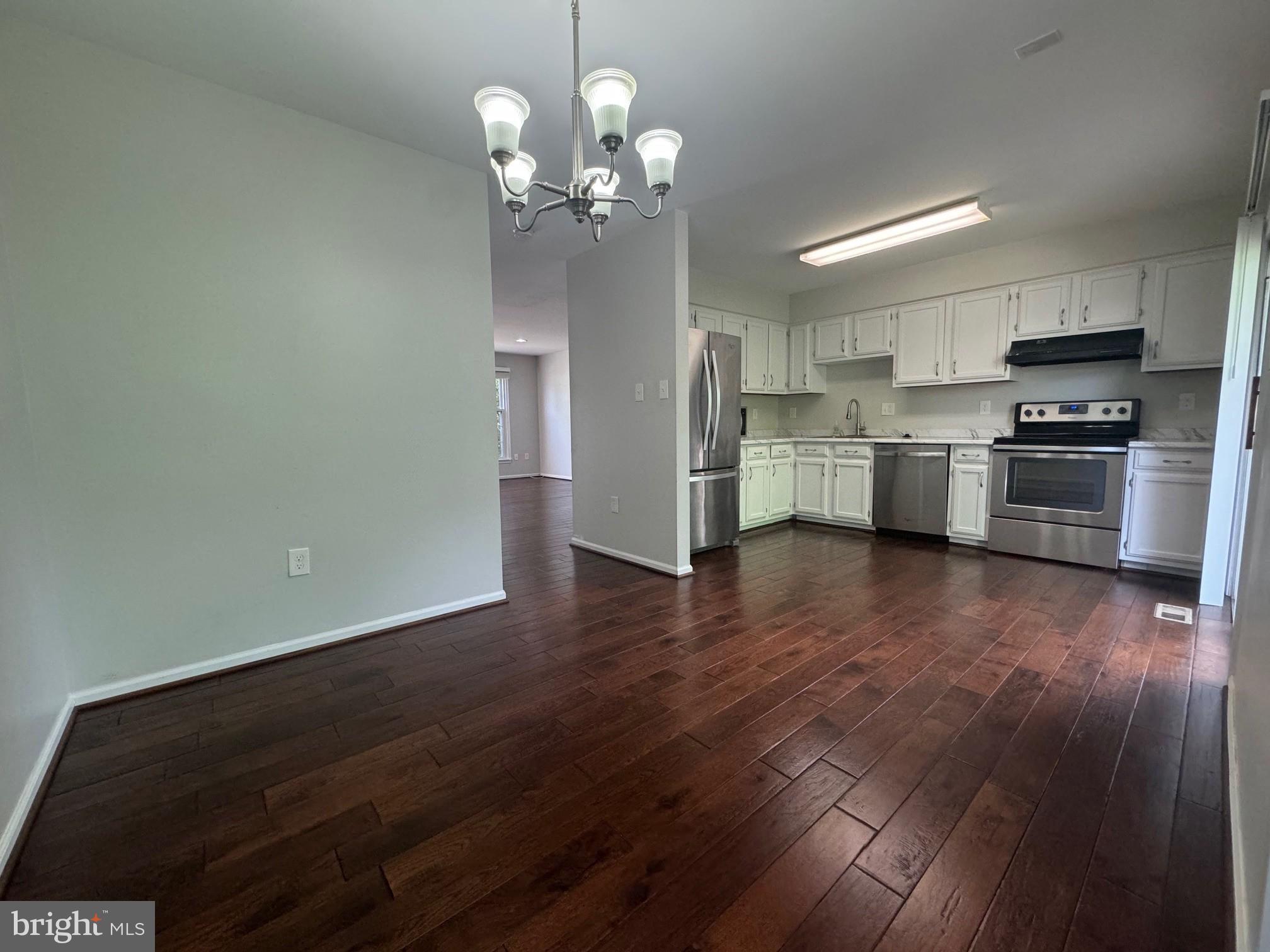 STONEHENGE - Residential Lease