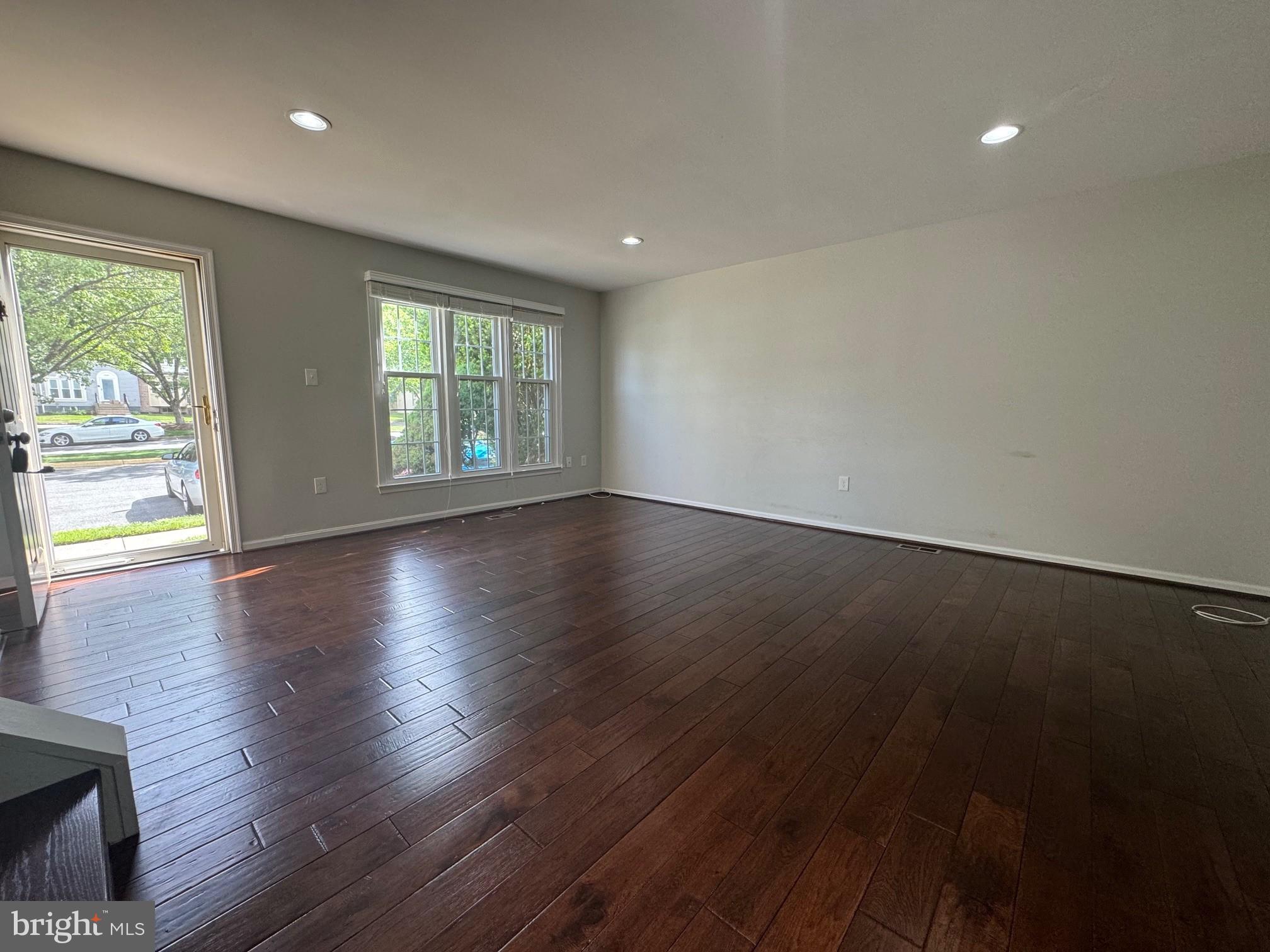 STONEHENGE - Residential Lease