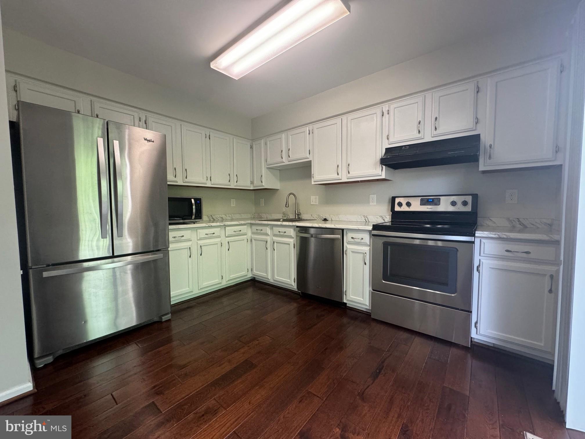 STONEHENGE - Residential Lease