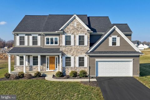 102 BERKSHIRE DRIVE CARLISLE PA 17015