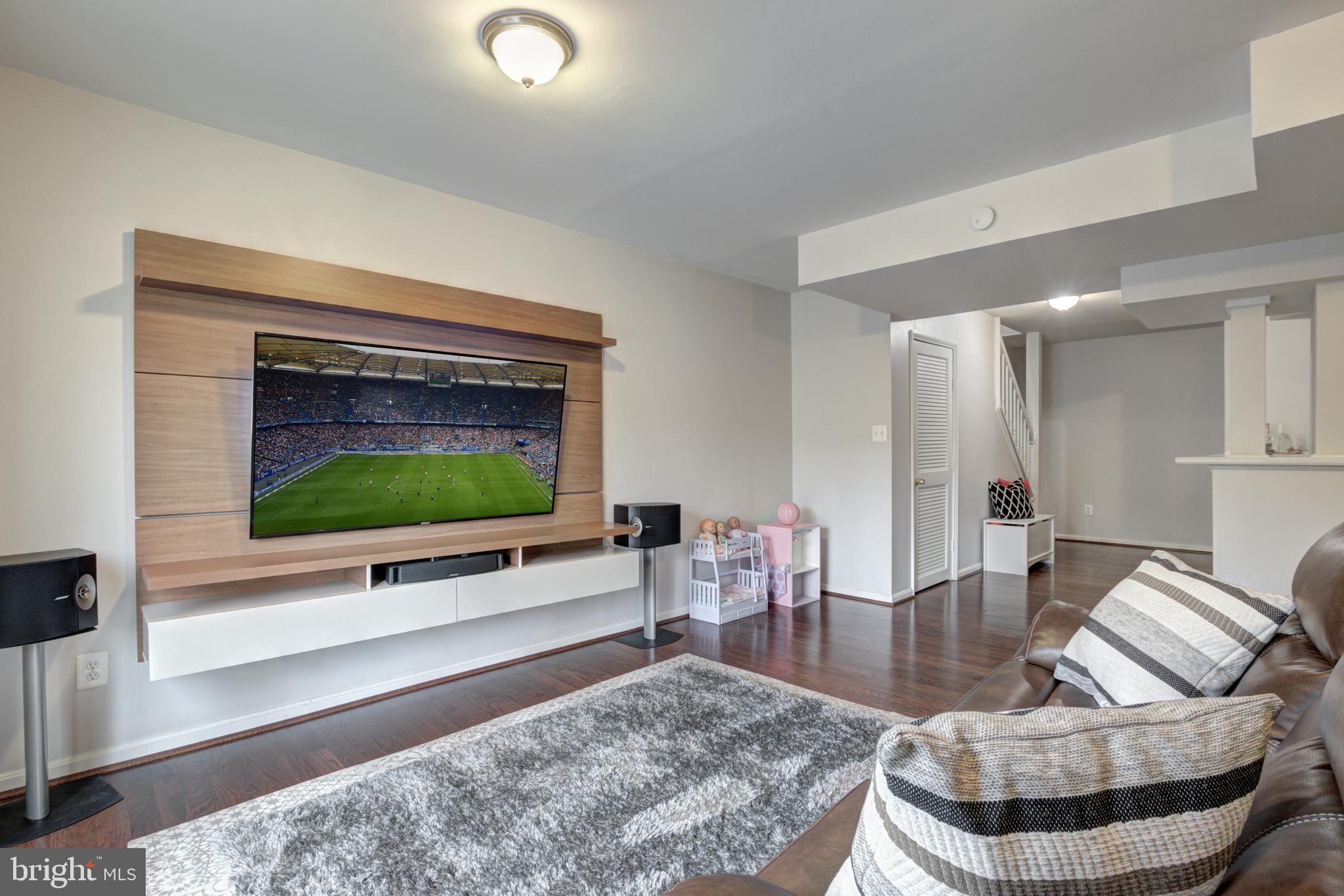 OLD MILL COMMUNITY - Residential