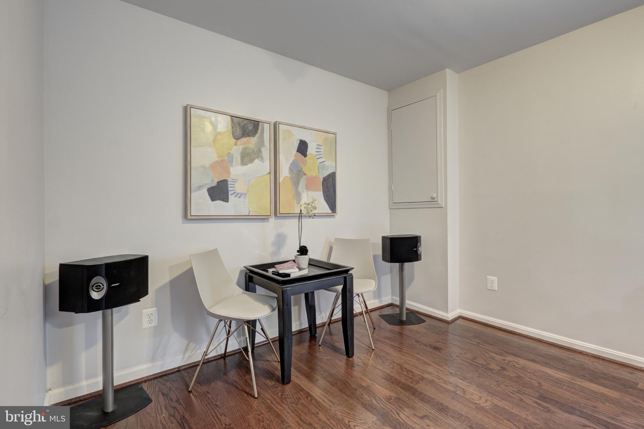 OLD MILL COMMUNITY - Residential