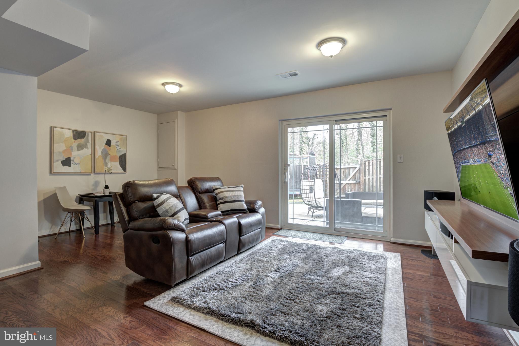 OLD MILL COMMUNITY - Residential