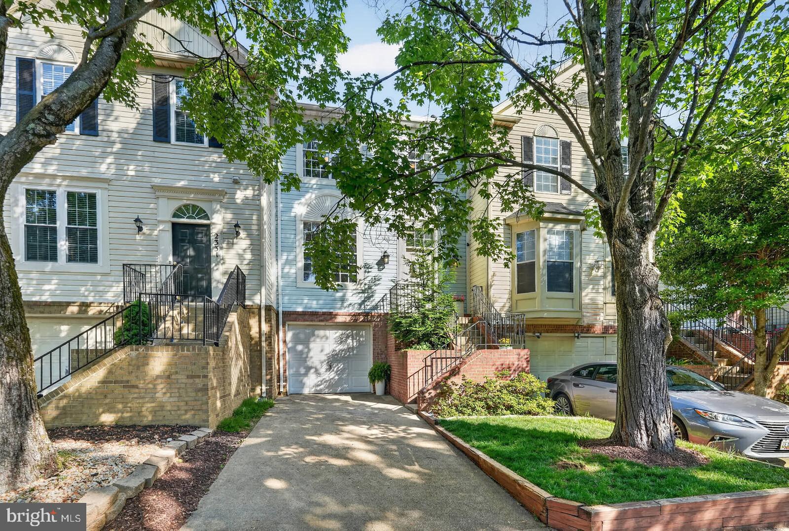 LONGMEAD - Residential