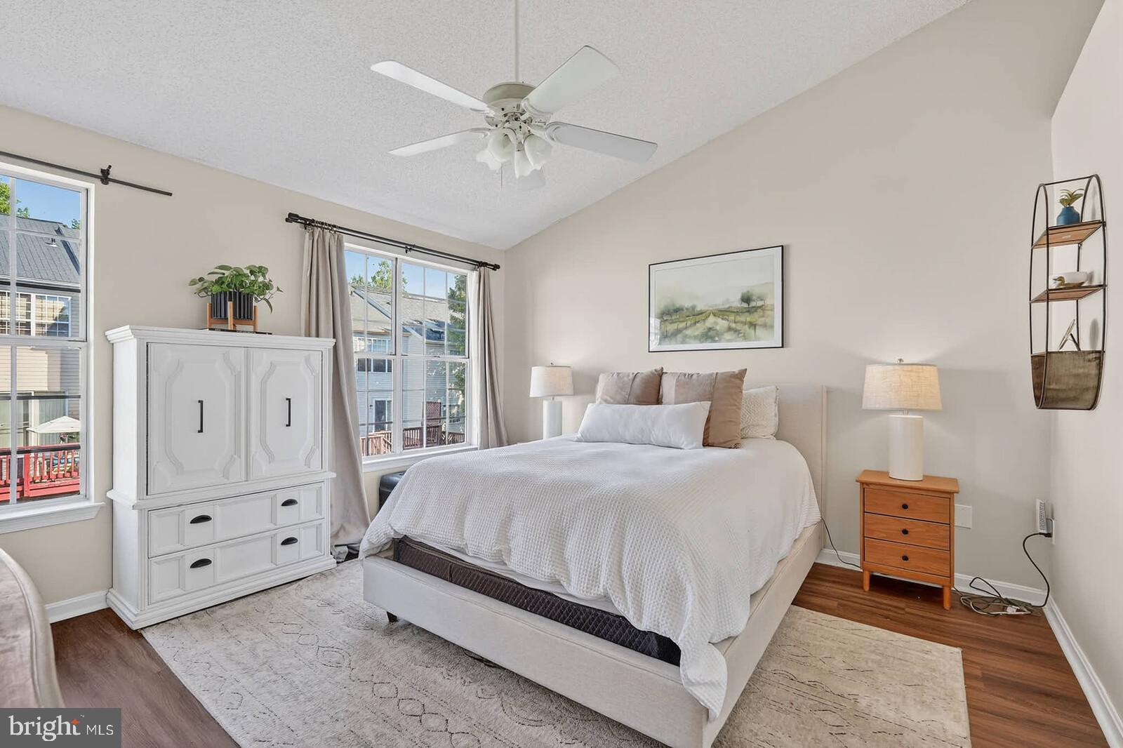 LONGMEAD - Residential