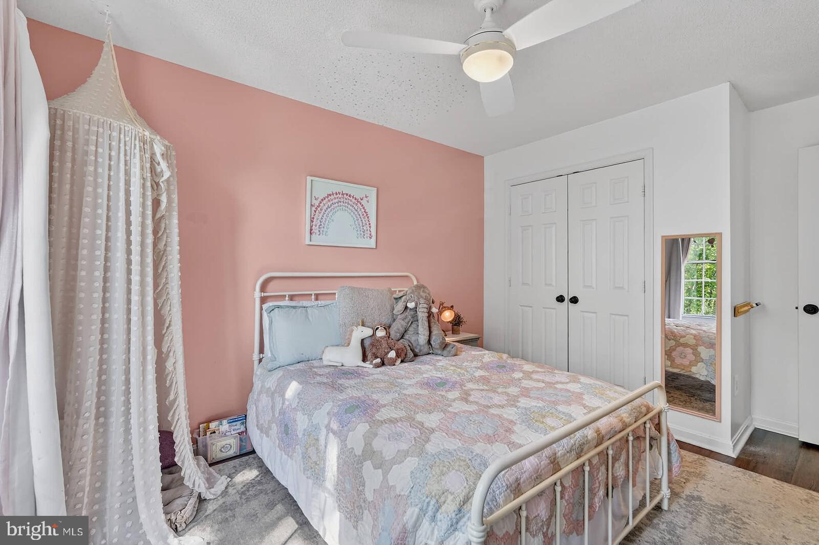 LONGMEAD - Residential