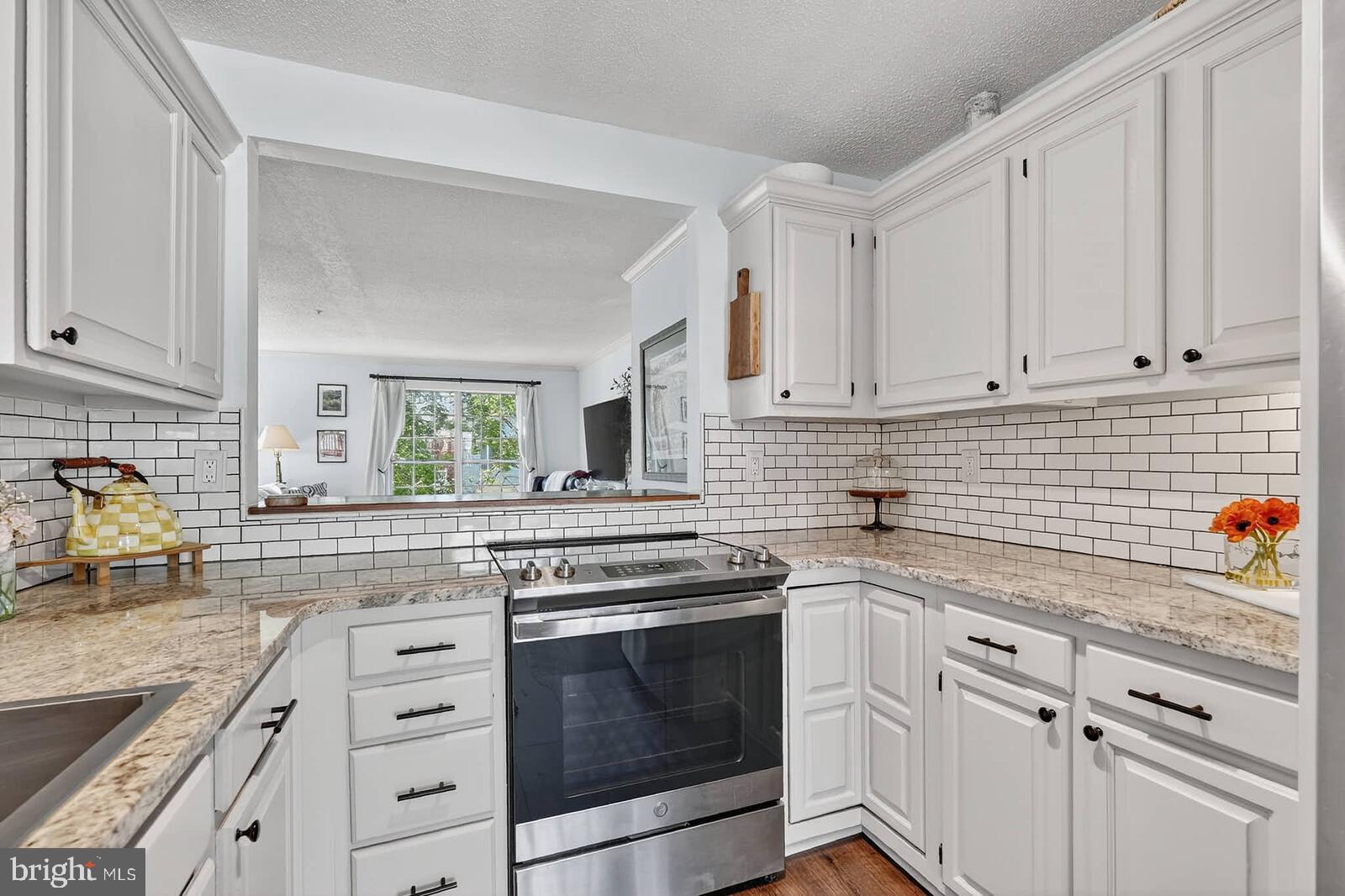 LONGMEAD - Residential