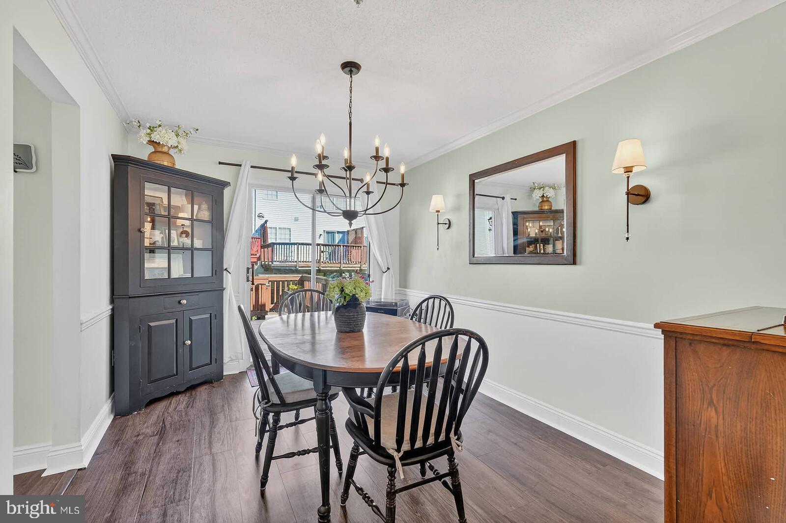 LONGMEAD - Residential