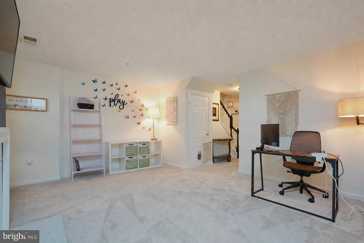 LONGMEAD - Residential