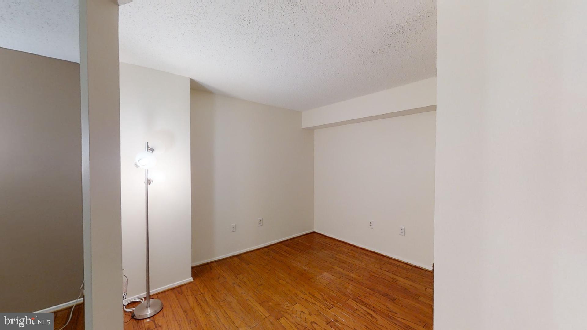 ENCORE OF MCLEAN - Residential Lease