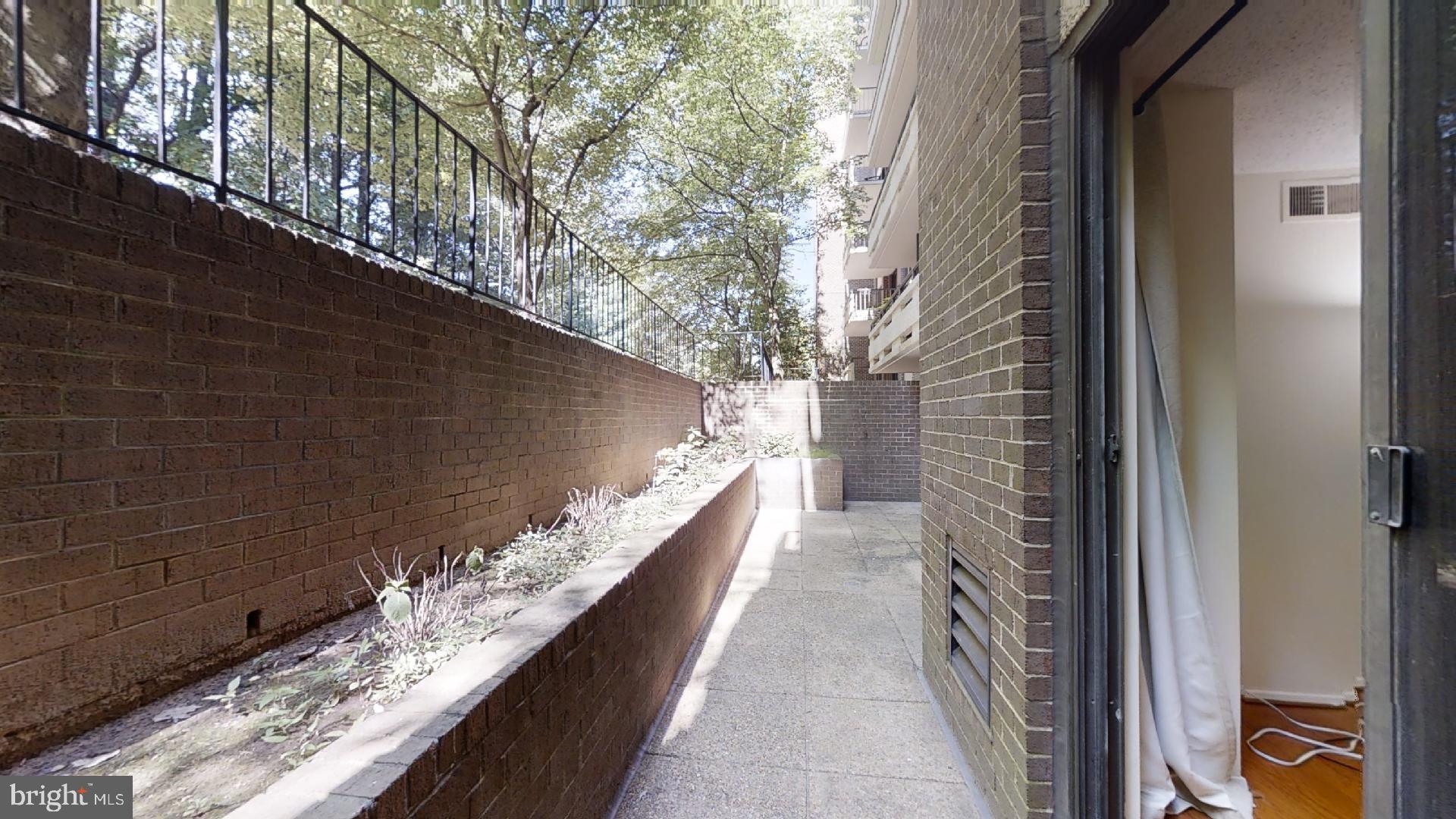 ENCORE OF MCLEAN - Residential Lease