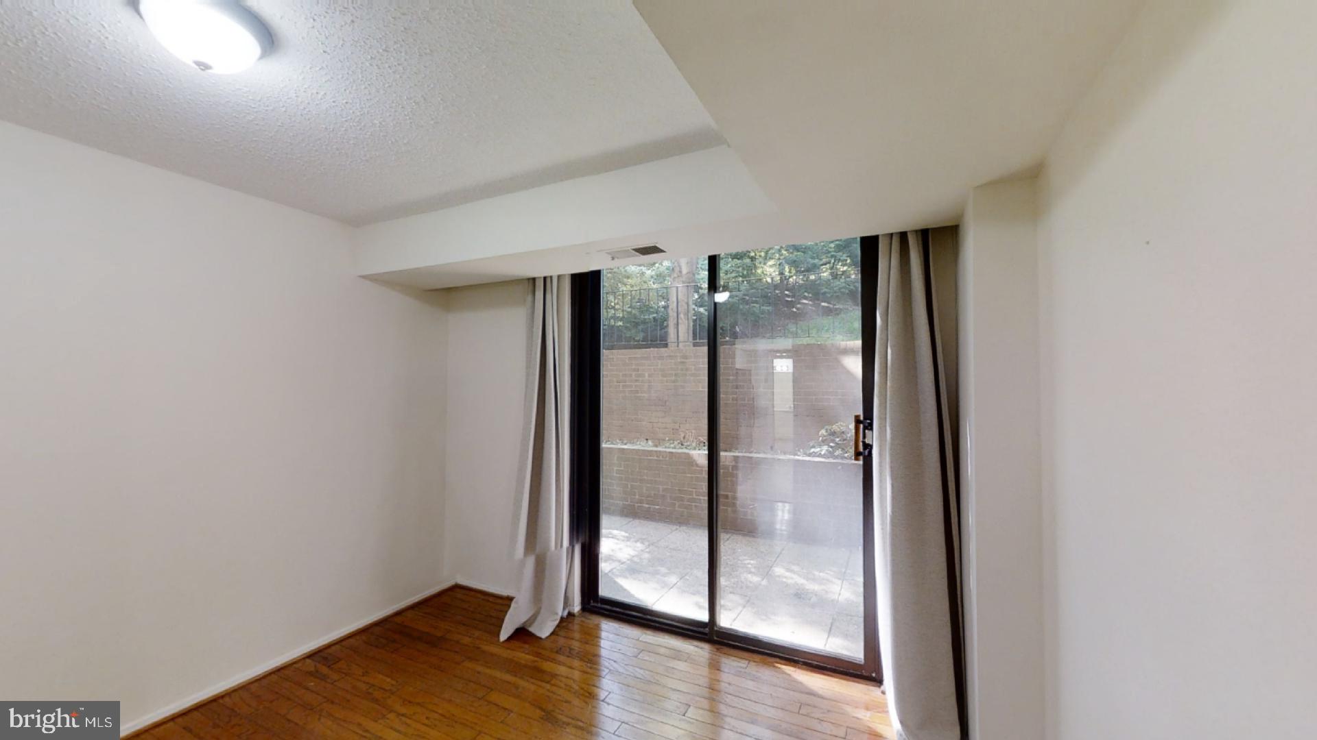 ENCORE OF MCLEAN - Residential Lease