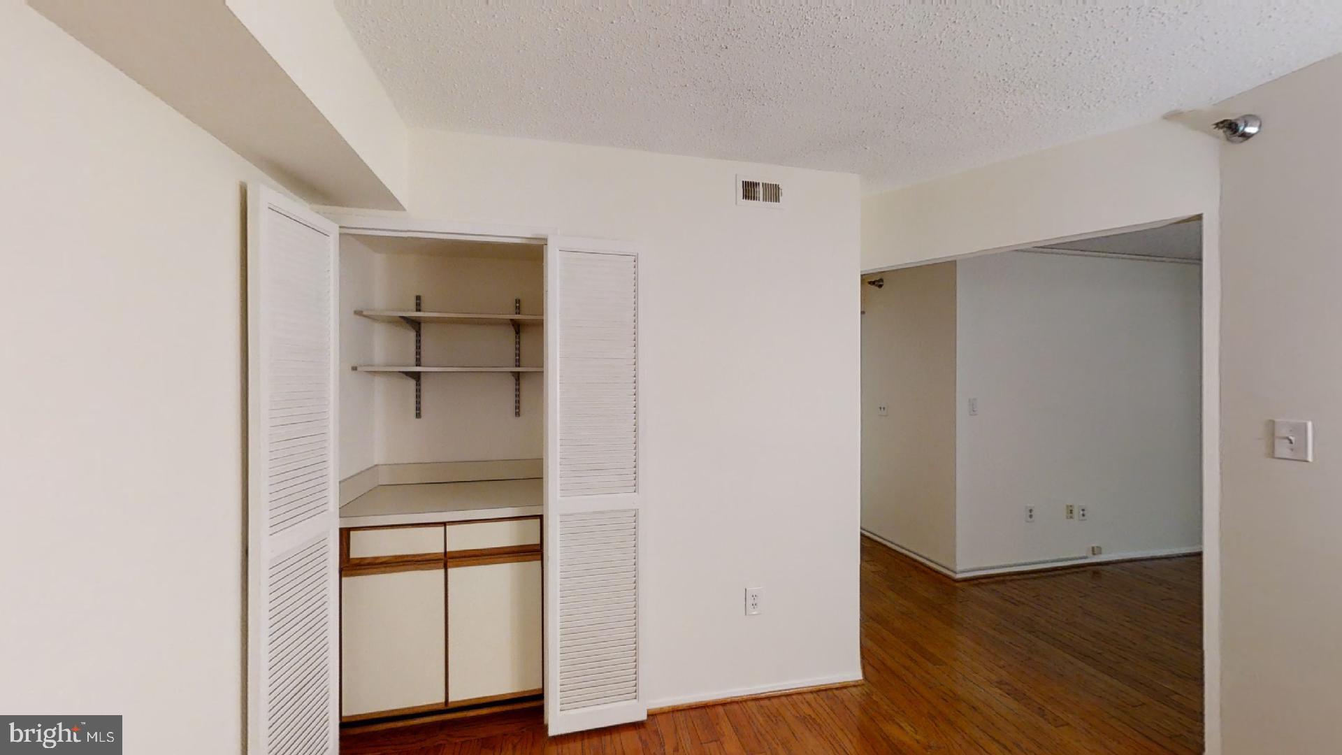 ENCORE OF MCLEAN - Residential Lease