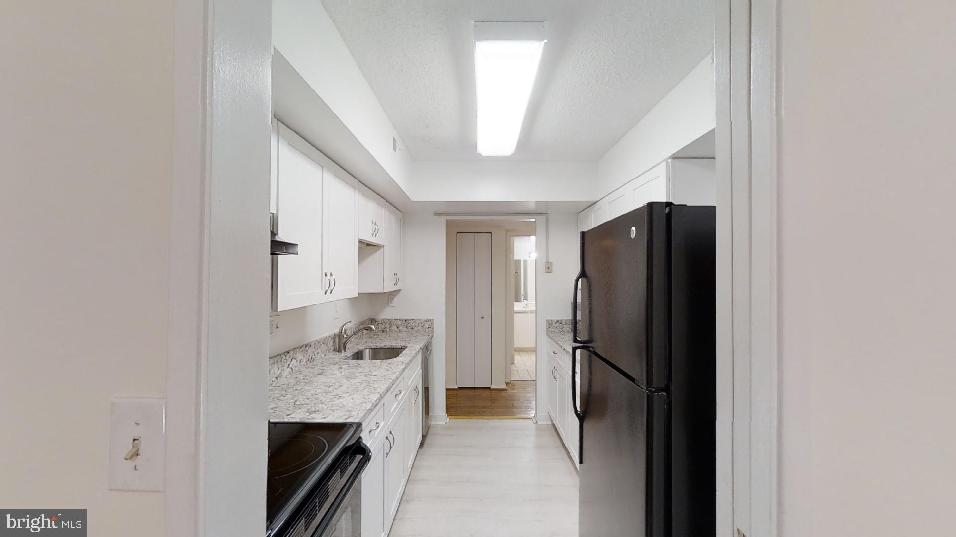 ENCORE OF MCLEAN - Residential Lease