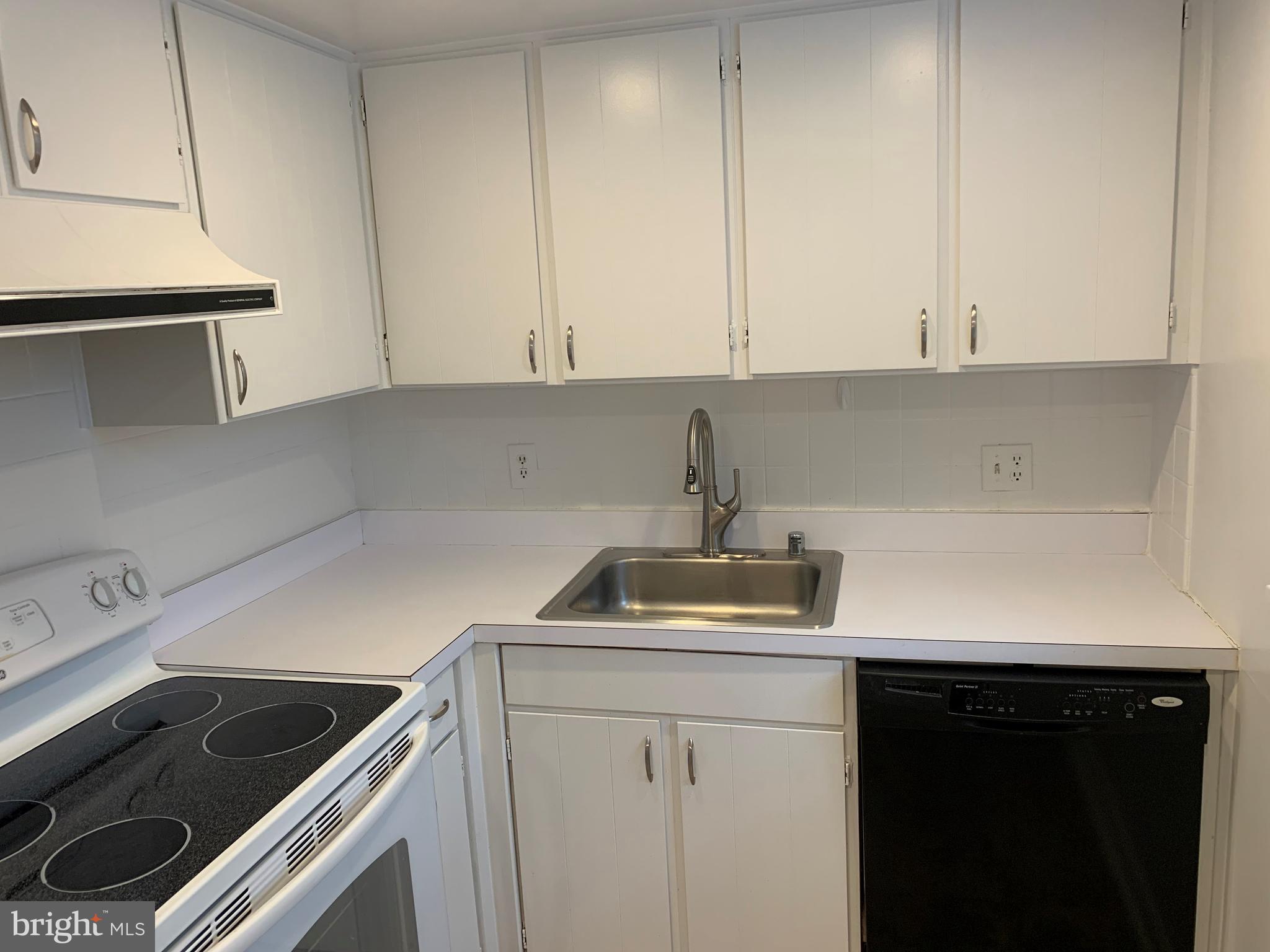 FAIRLINGTON VILLAGES - Residential Lease