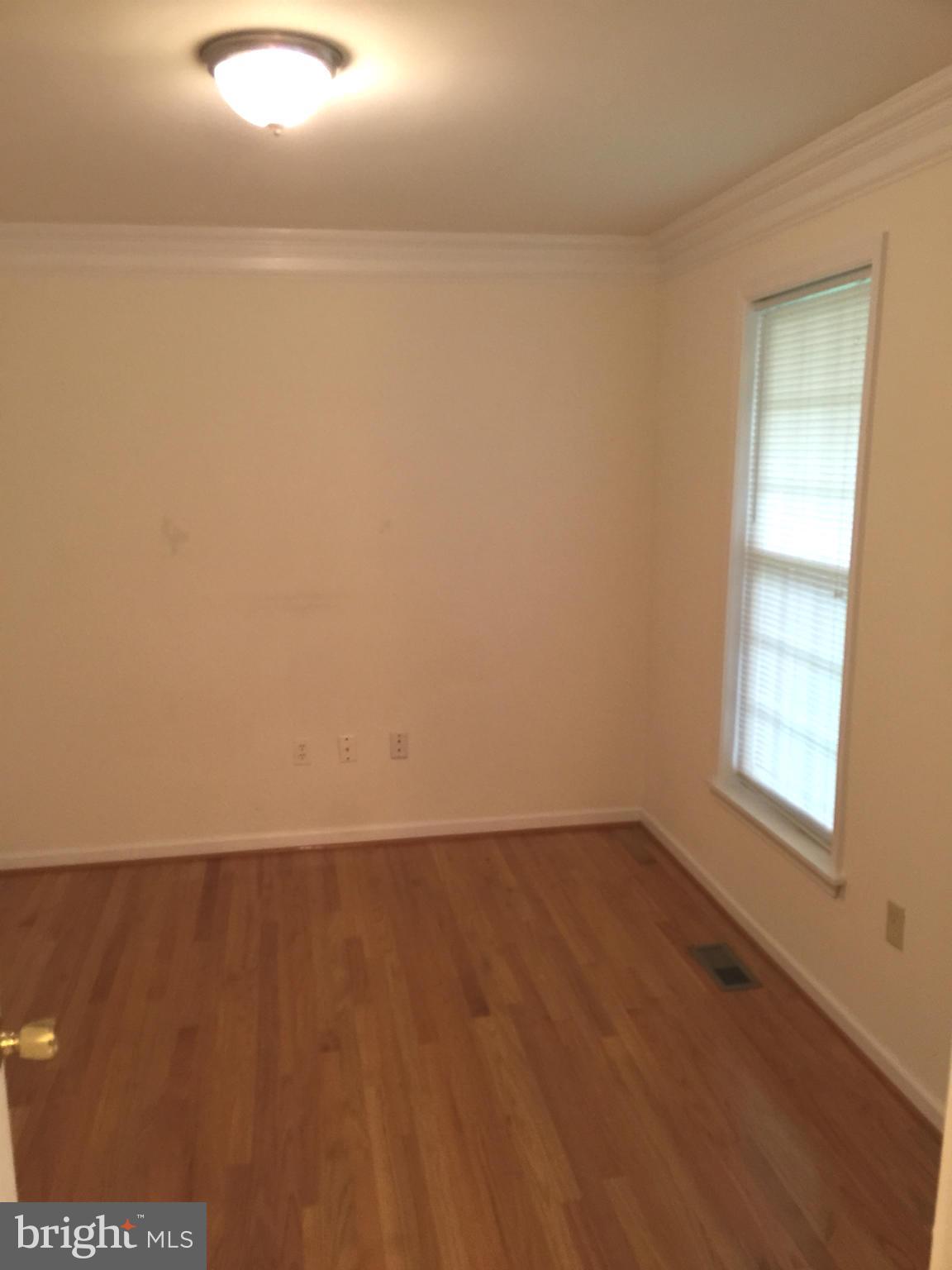 QUINCE ORCHARD KNOLLS - Residential Lease