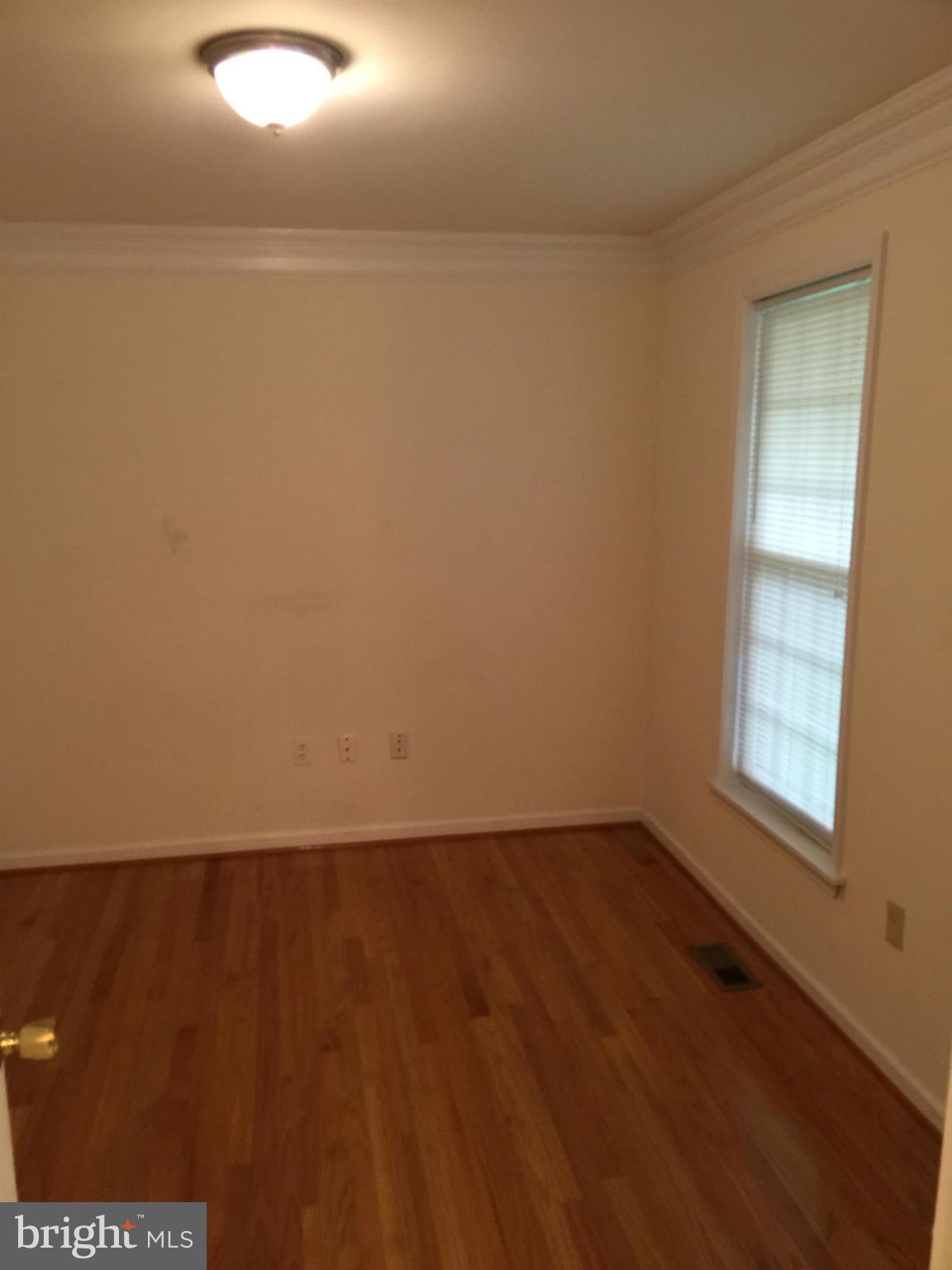 QUINCE ORCHARD KNOLLS - Residential Lease