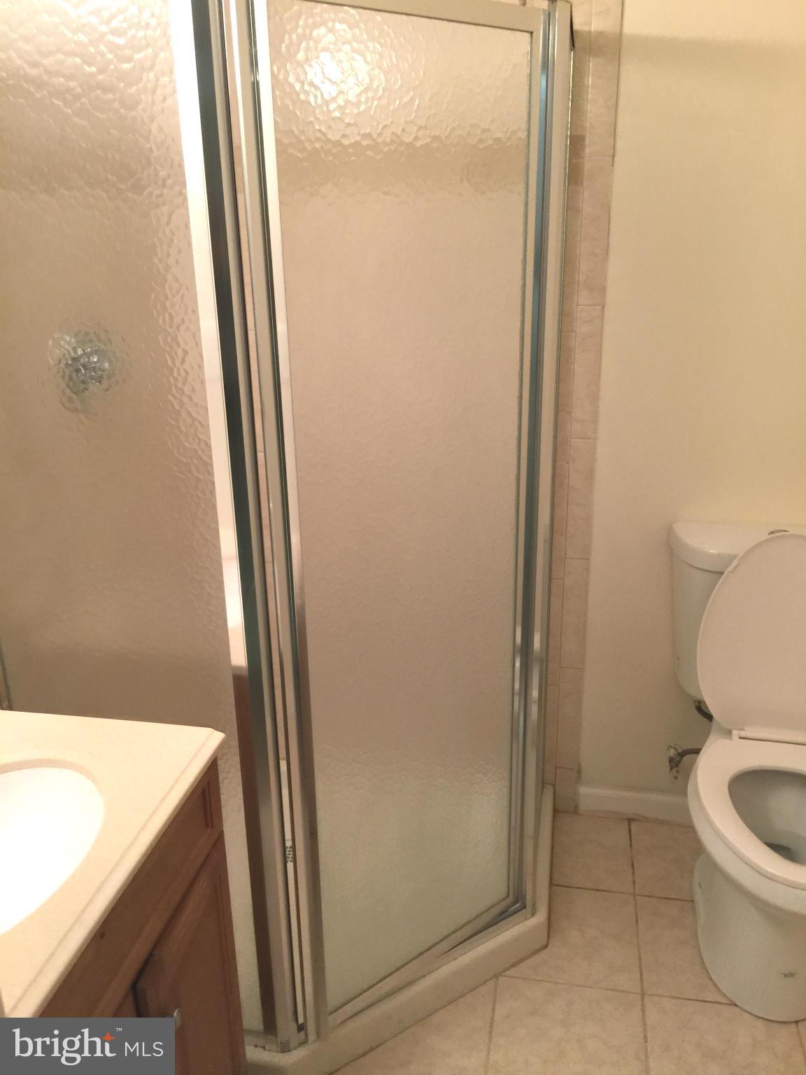 QUINCE ORCHARD KNOLLS - Residential Lease