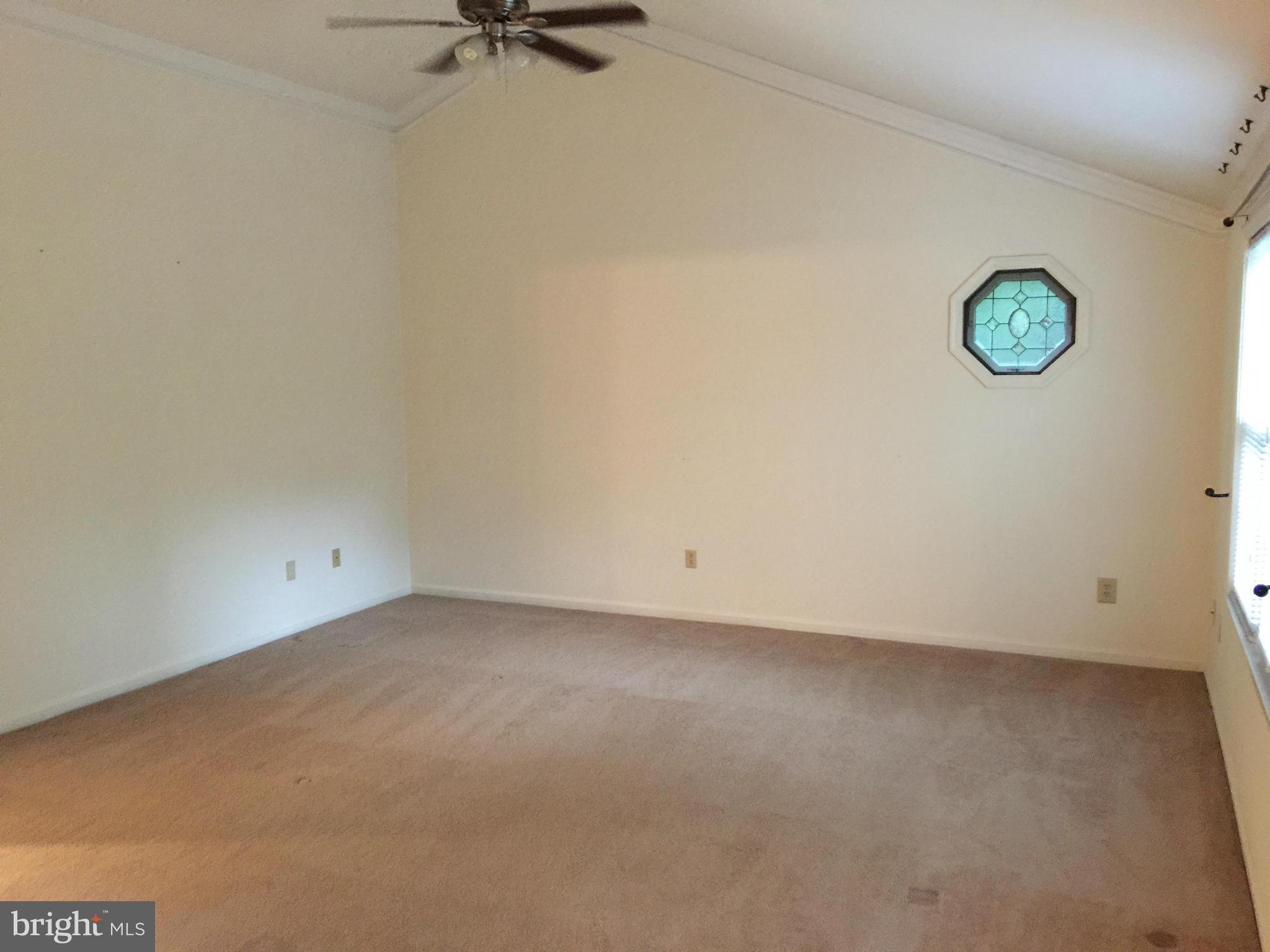 QUINCE ORCHARD KNOLLS - Residential Lease