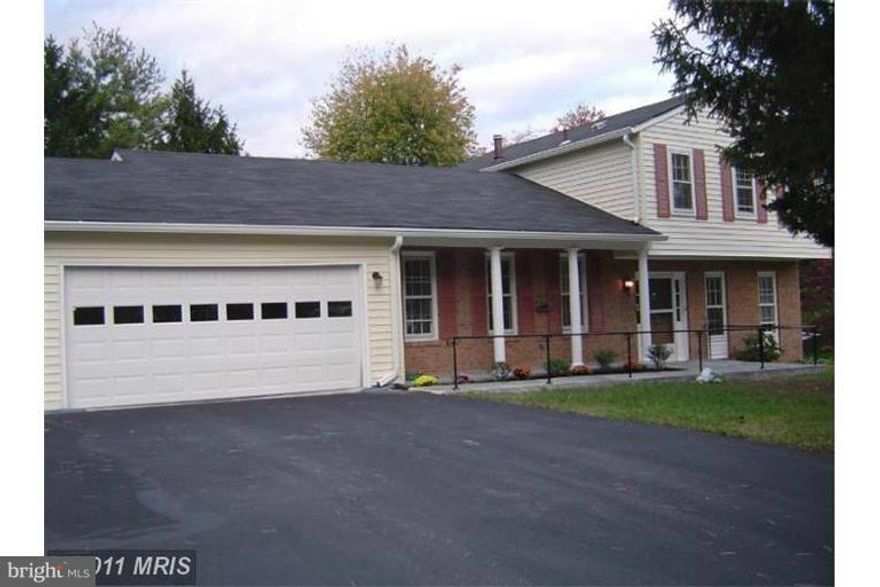 Very well maintained home in Quince orchard Knolls located 3 blocks to Quince Orchard HS. All hardwoods on main level, updated kitchen with granite, finished basement with den. MAIN FLOOR MASTER SUITE ADDITION and MAIN floor OFFICE, Large private deck off the living room and large finished basement with  2nd office or work out room. Very well maintained home!!!! shows well  ** Dogs allowed case by case with additional rent negotiated ** We have an in-house Maint Dept for QUICK repair response/ 24 hrs emergency.  * AGENTS read the Agent Private remarks in BRIGHT MLS please !!! APPLY on our website under Avail Rental/Apply Now. ALL ADULTS must fill out an APP, you will be asked to upload a paystub and copy of drivers license in the app, so best to have those ready on desktop before applying. App processing take 3 business days +-.