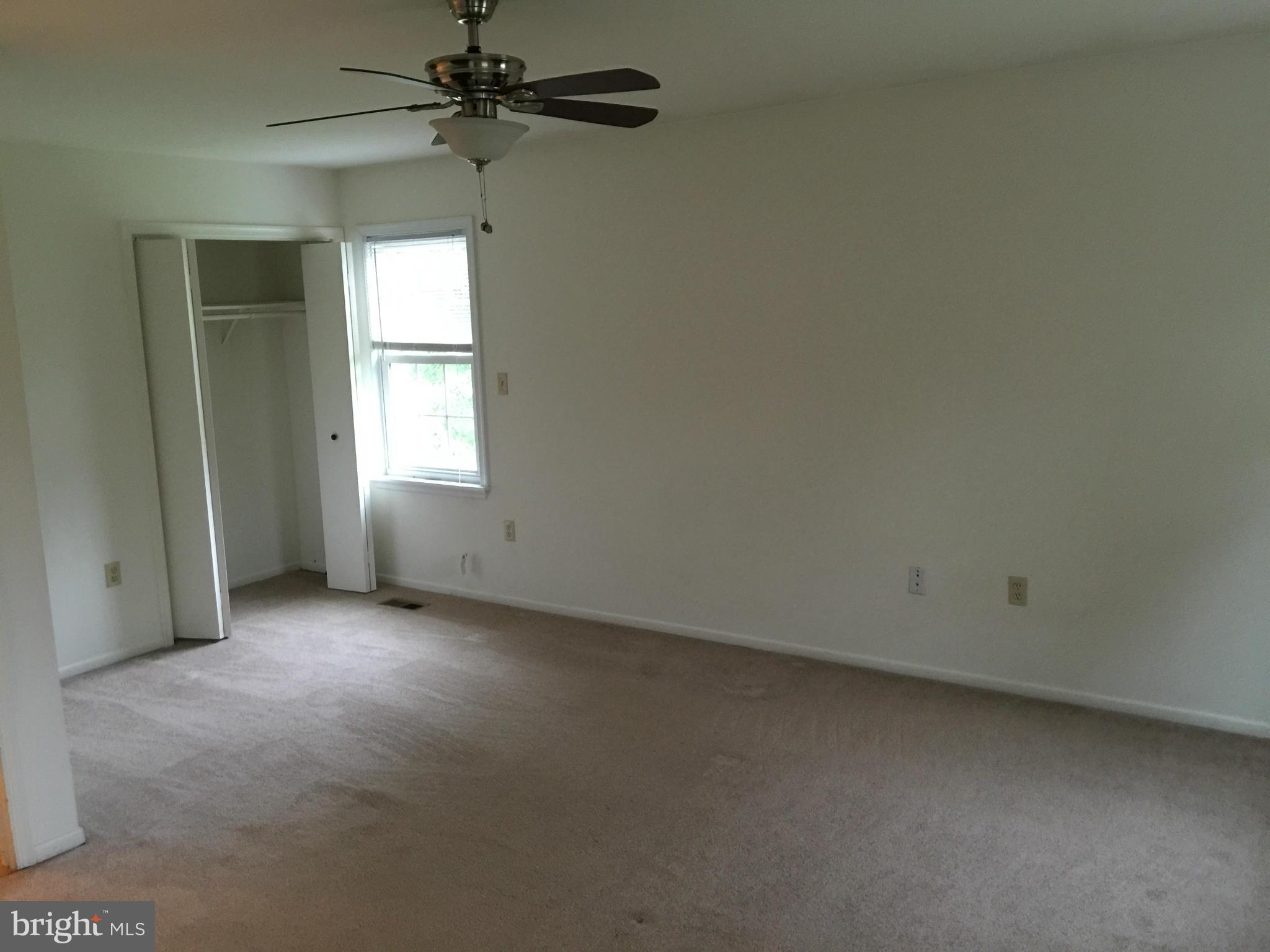 QUINCE ORCHARD KNOLLS - Residential Lease