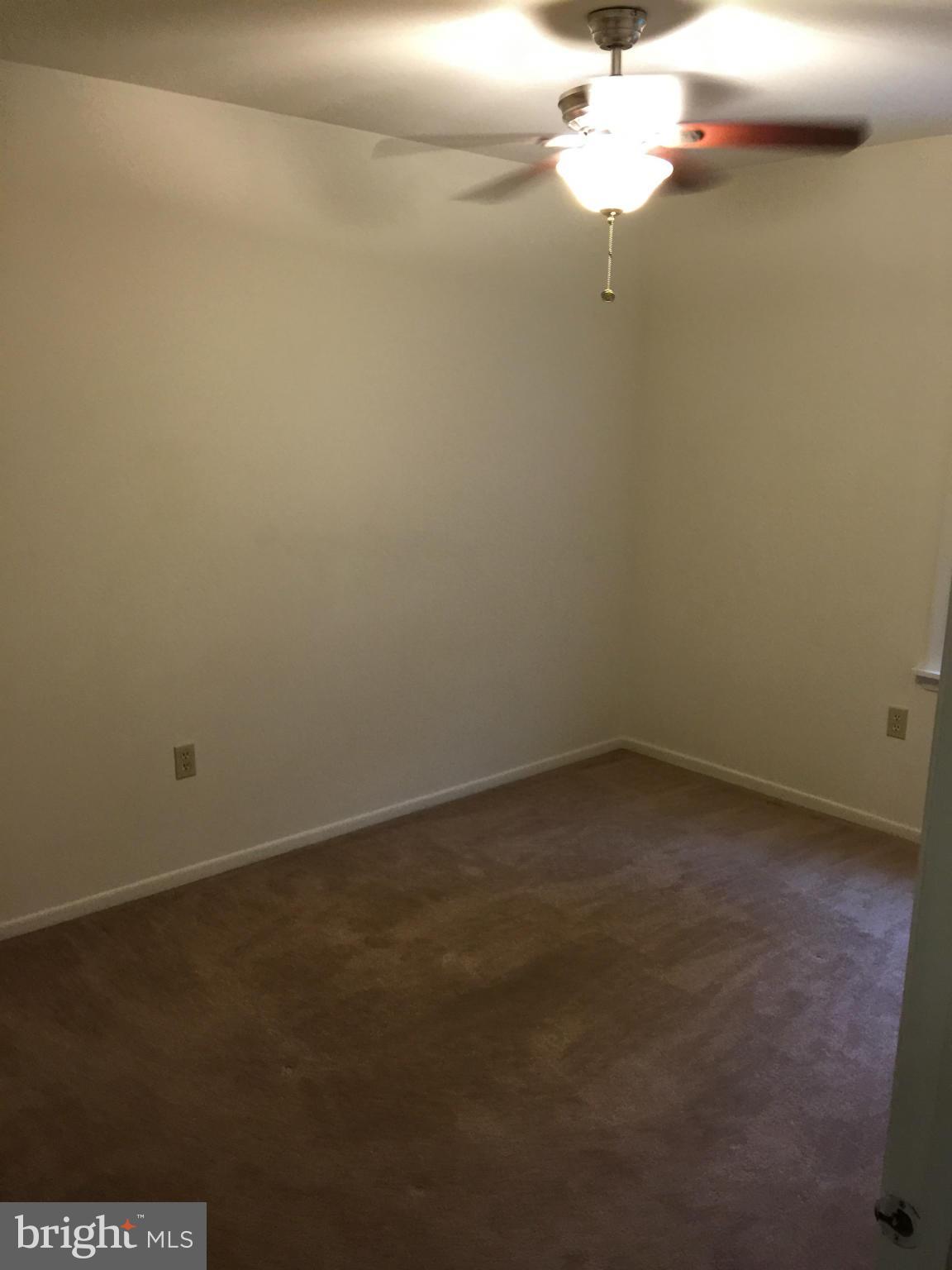 QUINCE ORCHARD KNOLLS - Residential Lease