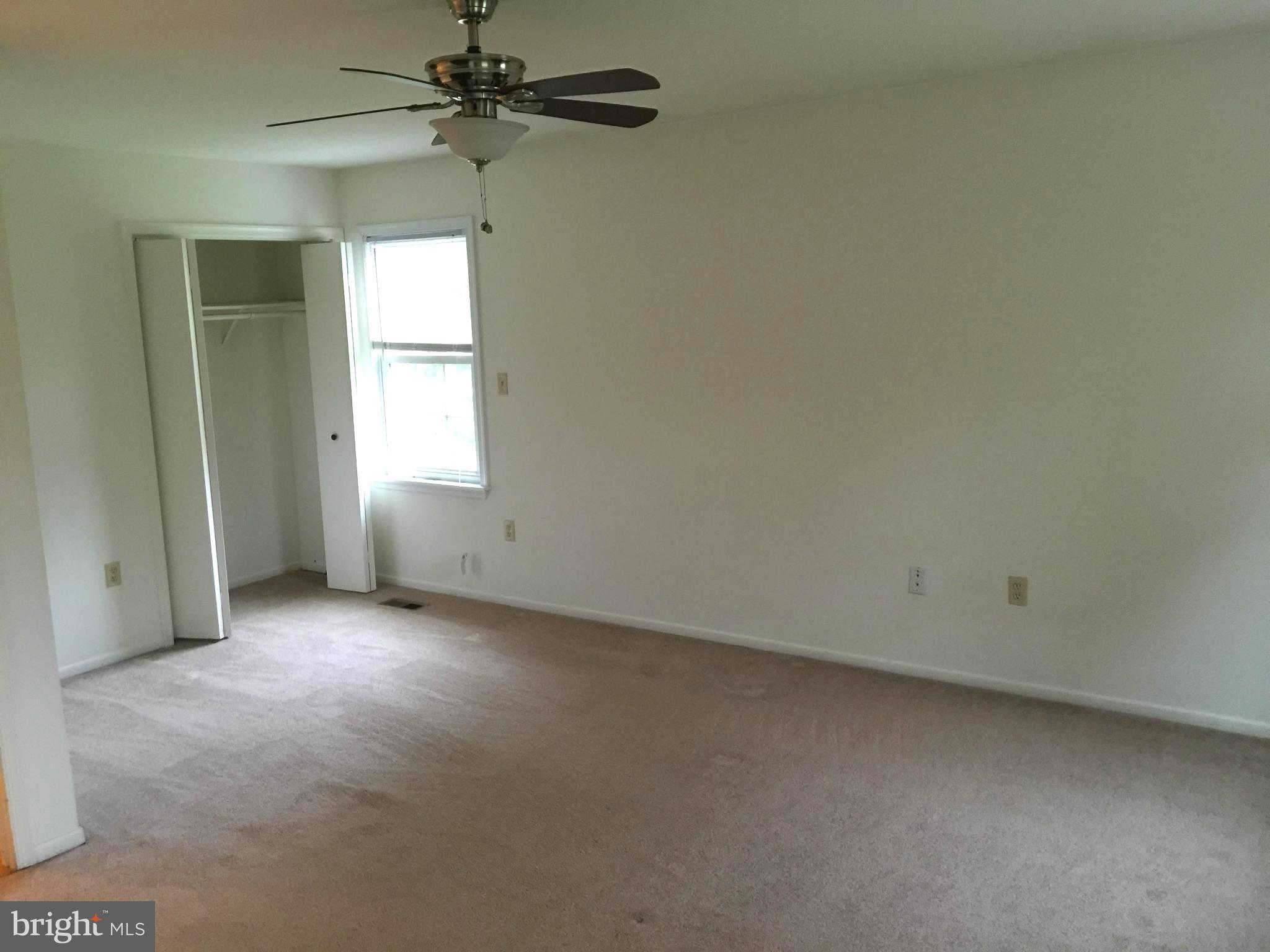 QUINCE ORCHARD KNOLLS - Residential Lease