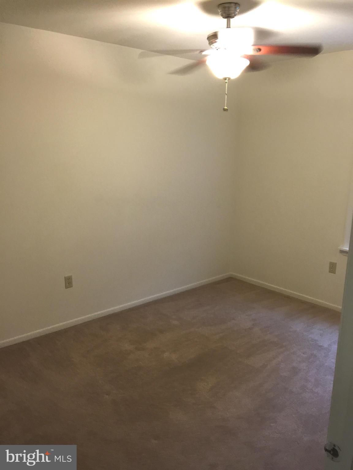 QUINCE ORCHARD KNOLLS - Residential Lease