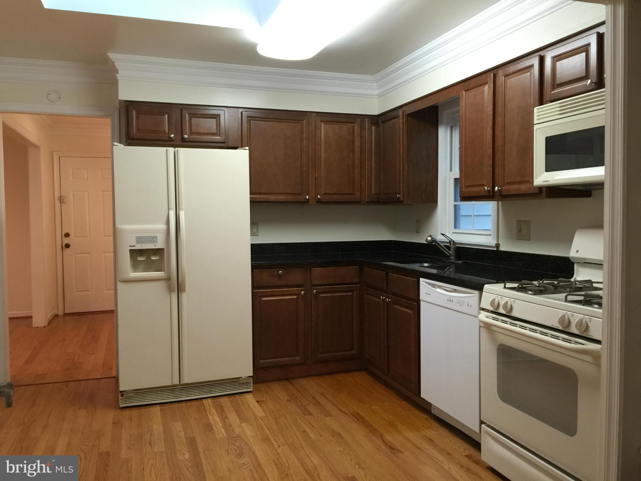 QUINCE ORCHARD KNOLLS - Residential Lease