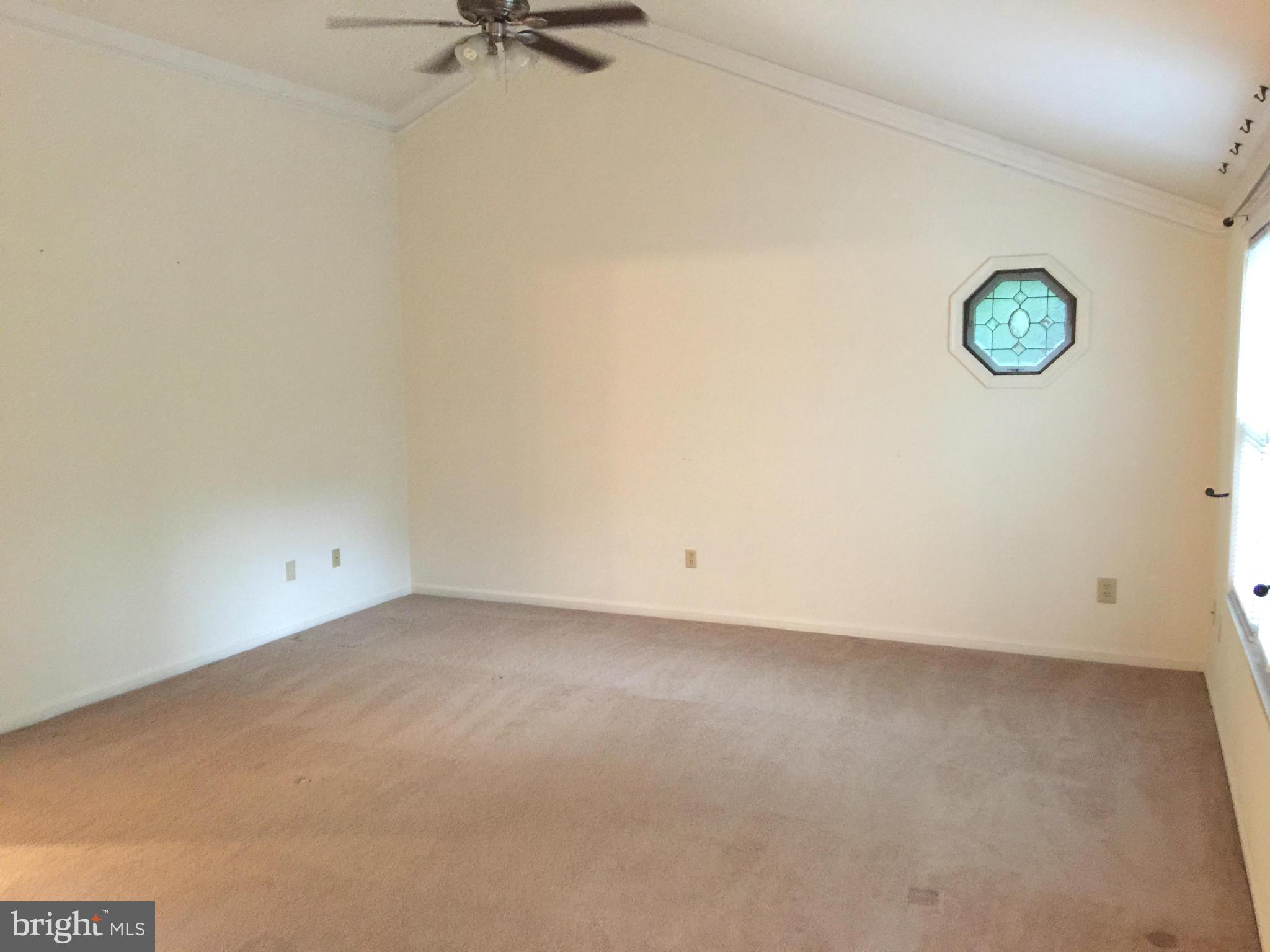 QUINCE ORCHARD KNOLLS - Residential Lease