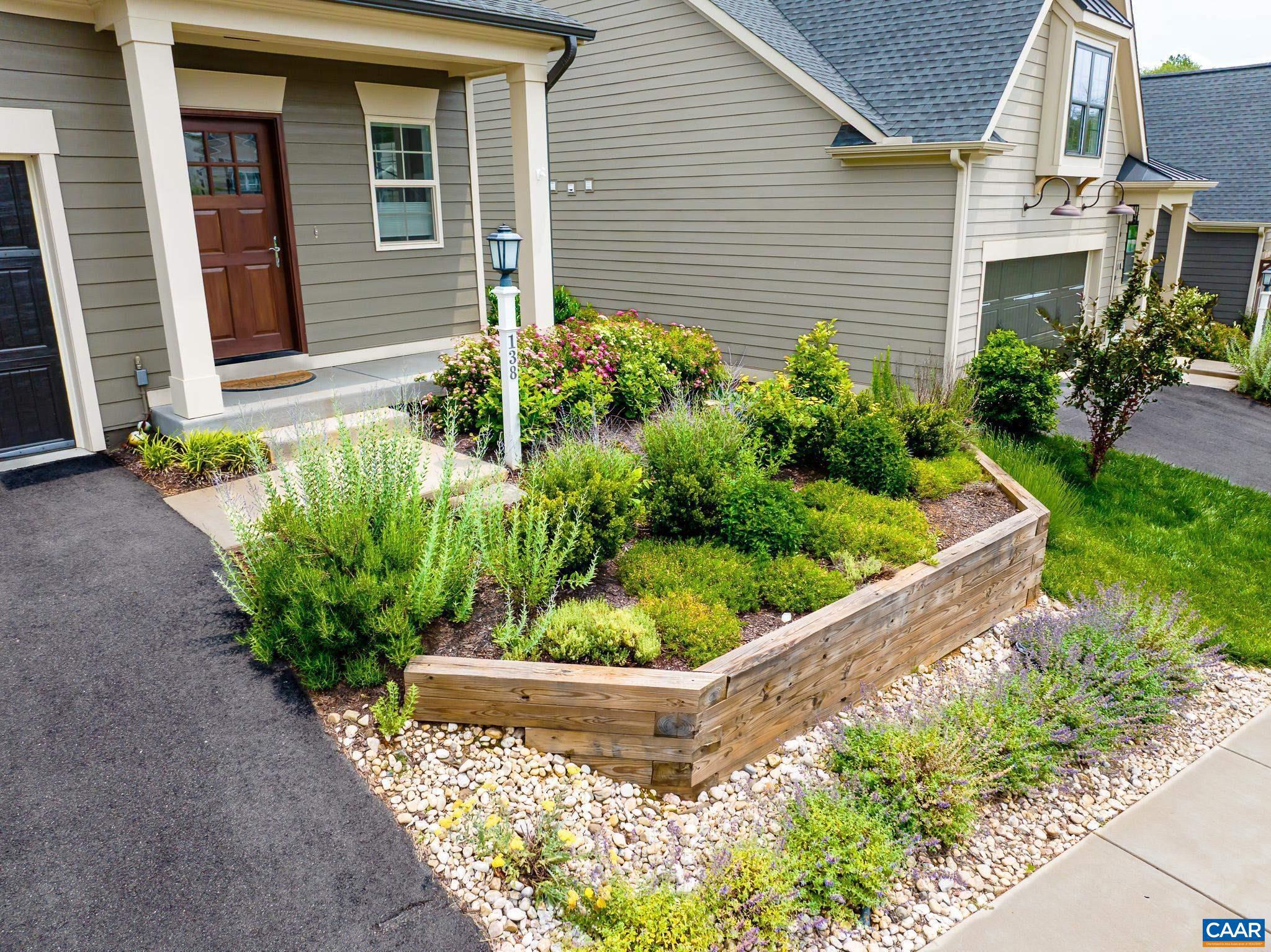 OLD TRAIL - Residential