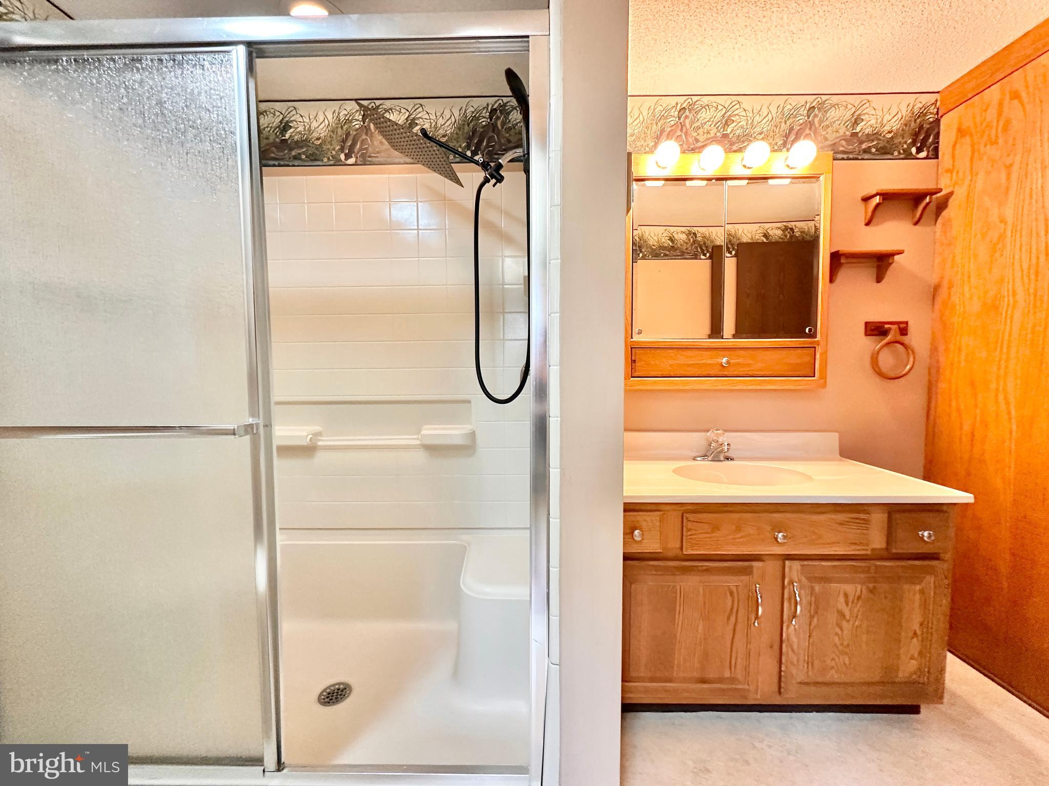 THE WOODS - Residential Lease