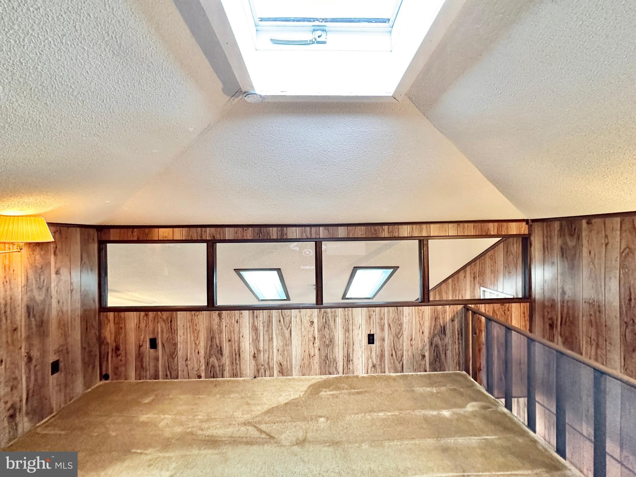 THE WOODS - Residential Lease