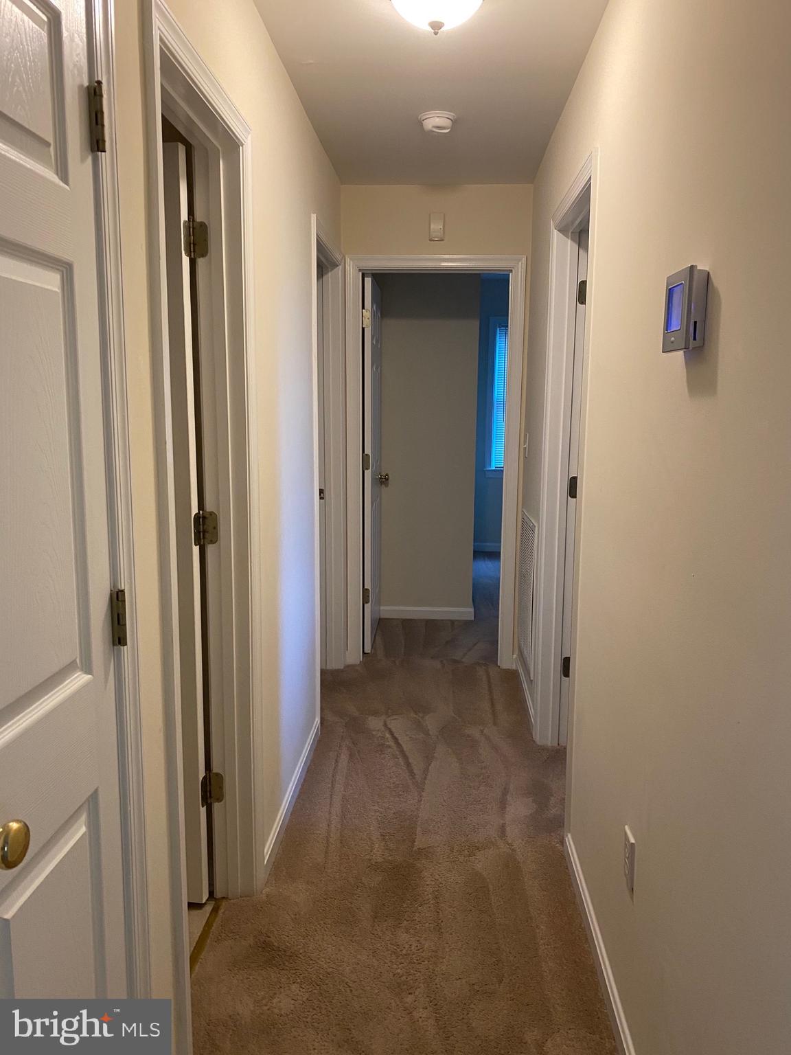 PRESIDENTIAL LAKES - Residential Lease