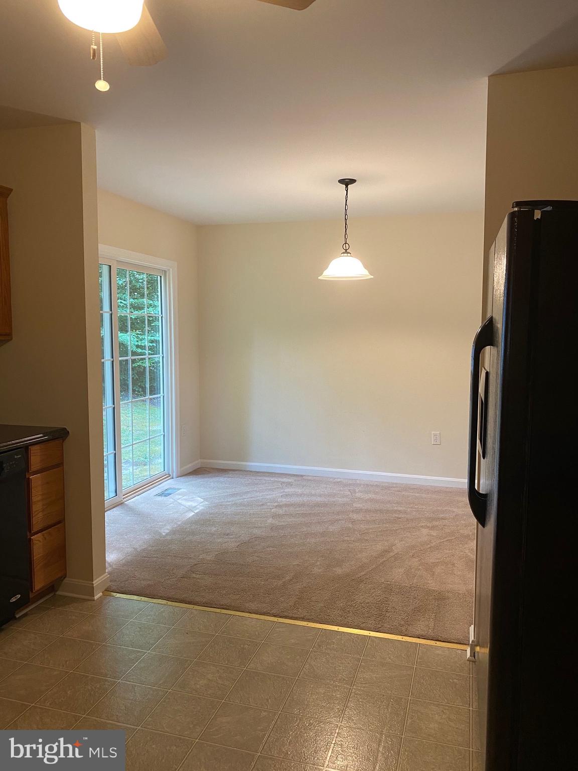 PRESIDENTIAL LAKES - Residential Lease