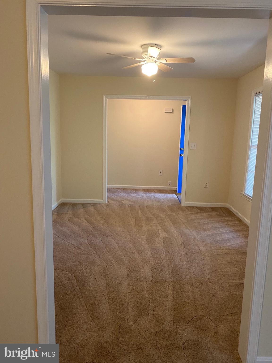 PRESIDENTIAL LAKES - Residential Lease