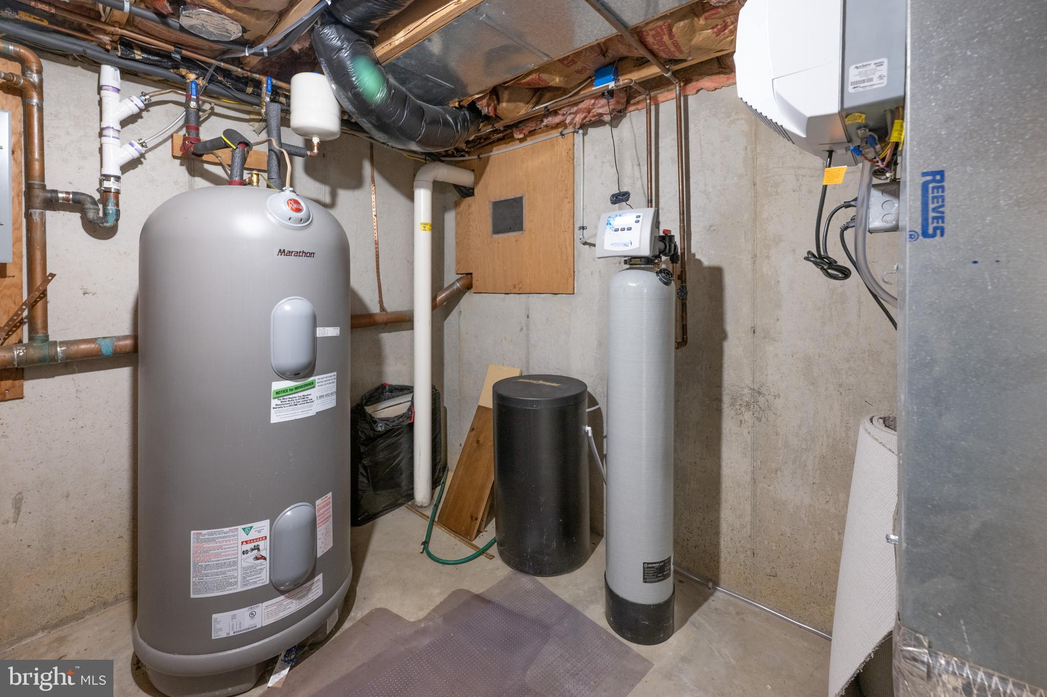 MILLBROOK FARMS - Residential