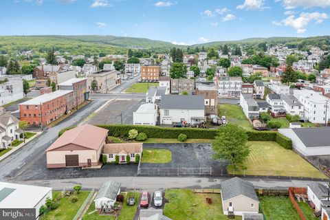 10 N CHERRY STREET FRACKVILLE PA 17931