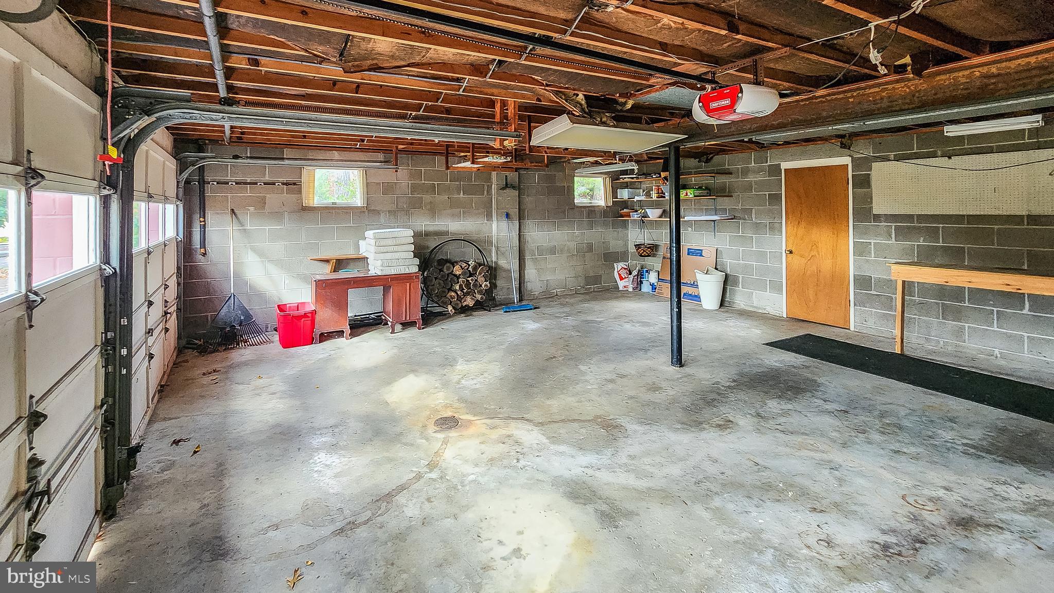 AMCELLE ACRES - Residential