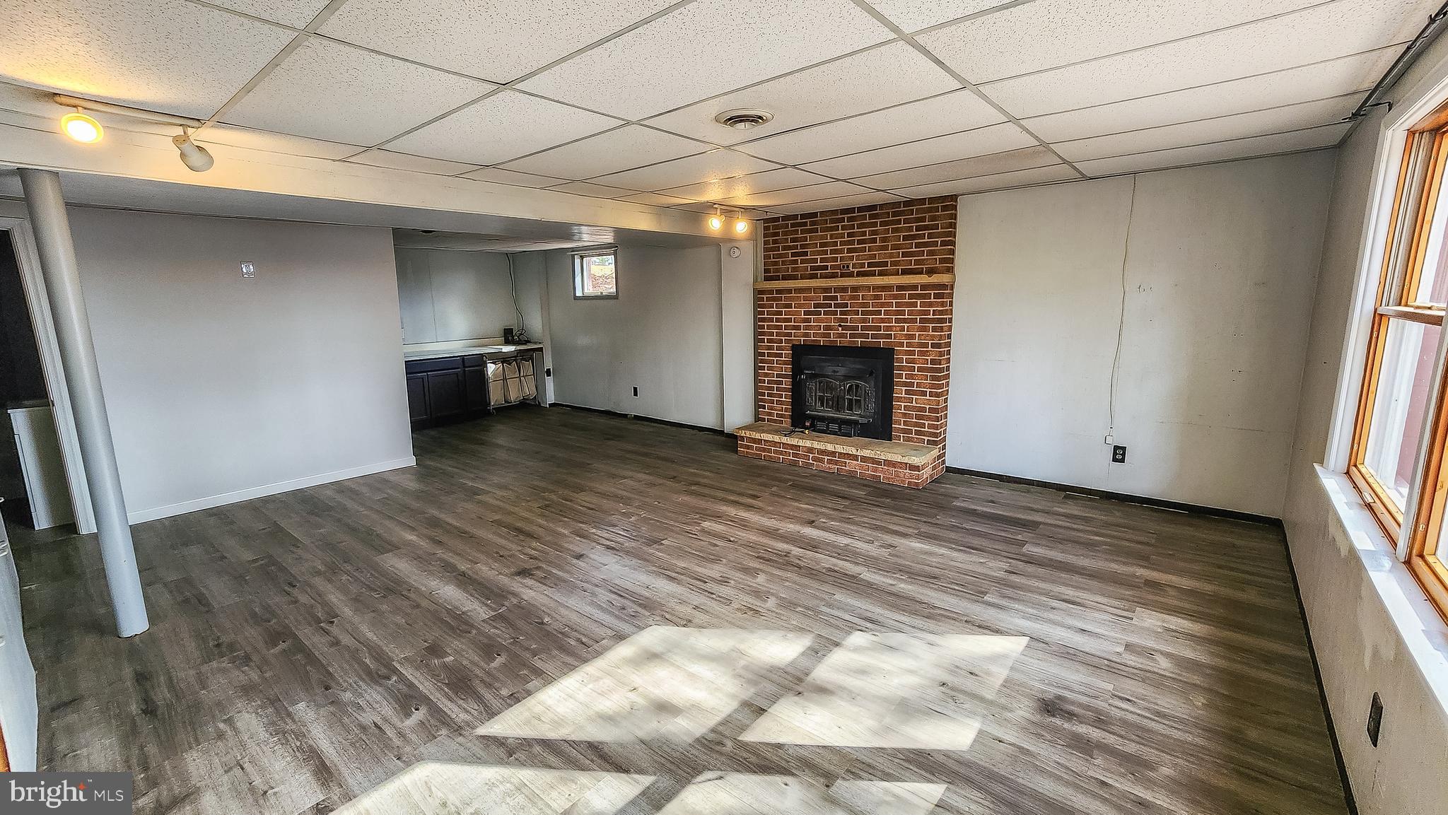 AMCELLE ACRES - Residential