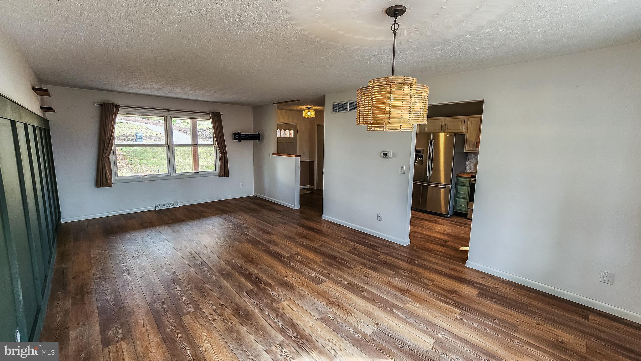 AMCELLE ACRES - Residential